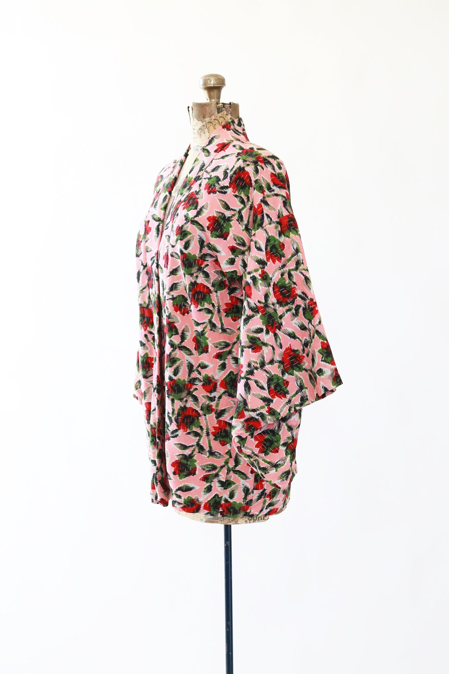 Rose haori | Vintage 1940s silk kimono | 40s floral silk kimono jacket