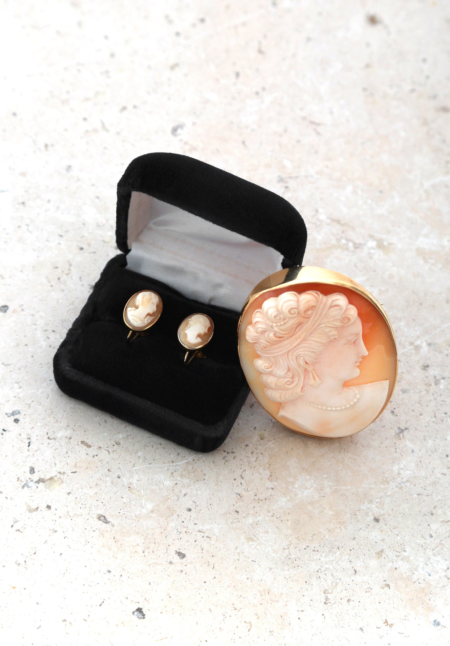 Antique Vintage 14K carved shell Cameo pendant Brooch earring set