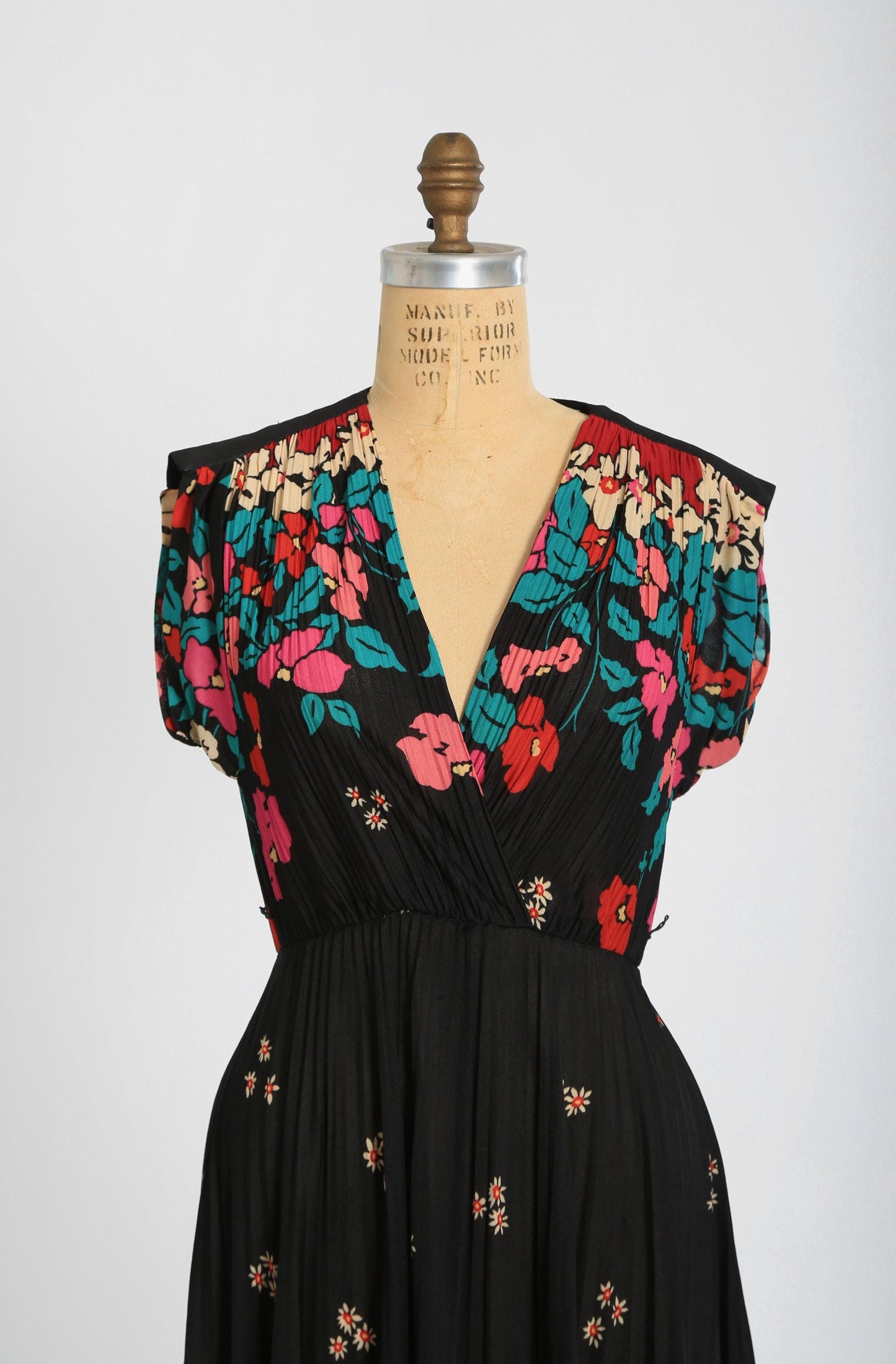 Jt by JODY of California dress | Vintage 70s sheer floral pleated dress