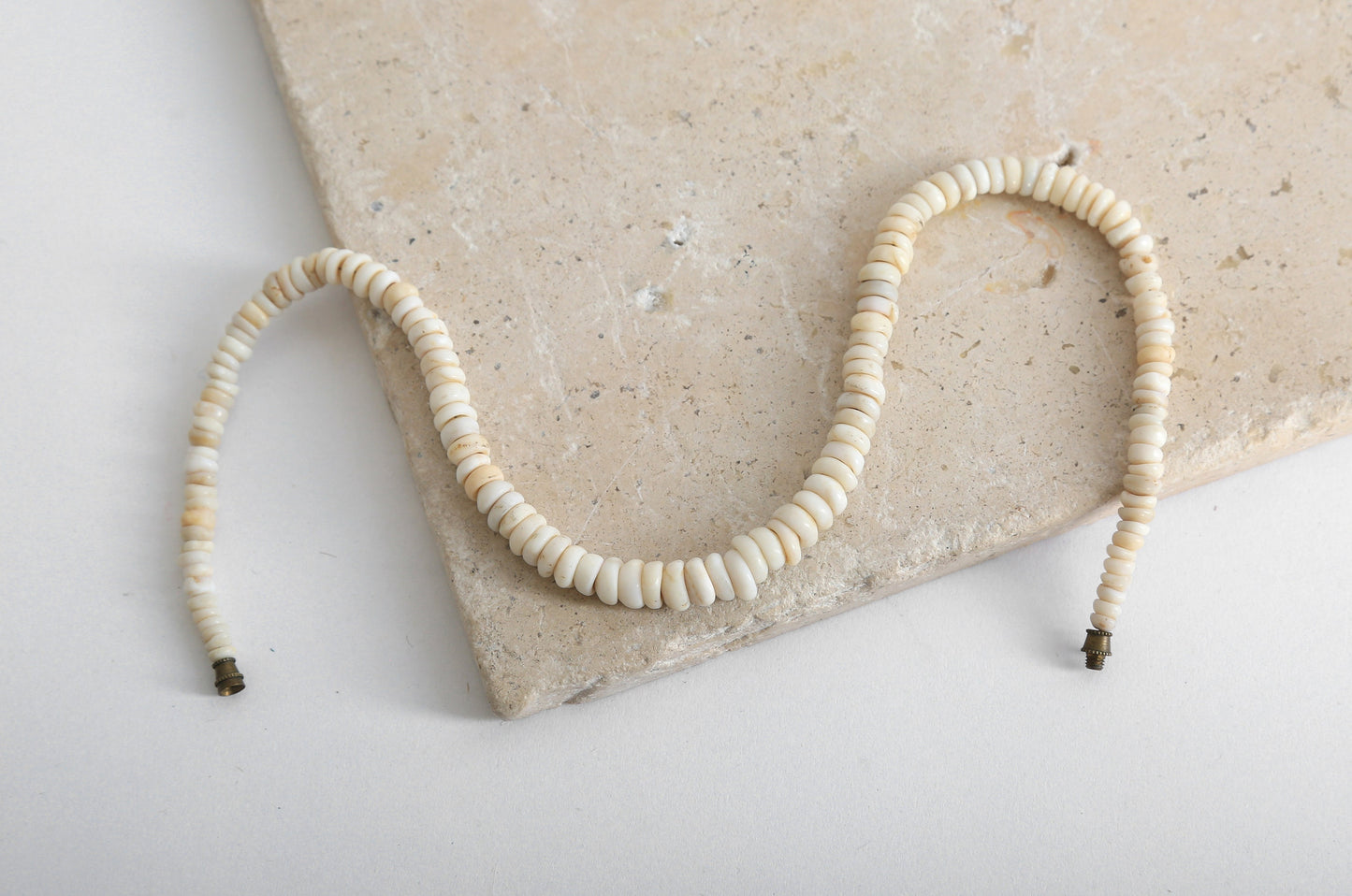 Vintage Native American Puka shell choker necklace