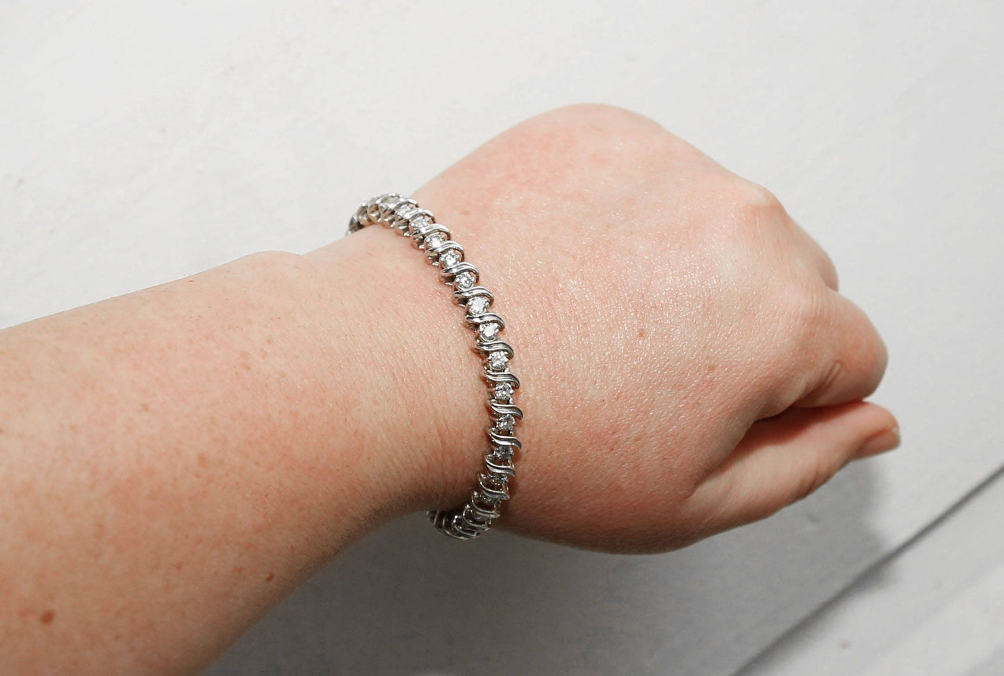 Vintage 14k gold diamond tennis bracelet
