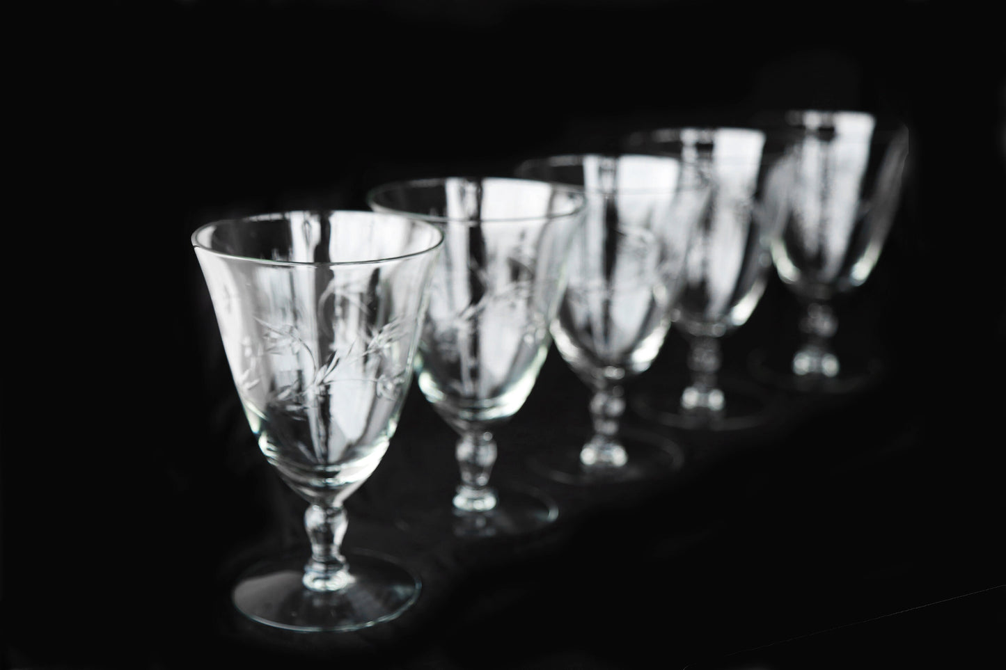 Antique floral glasses | Vintage 40s hand blown etched drinking glasses | champagne wedding barware glasses 5