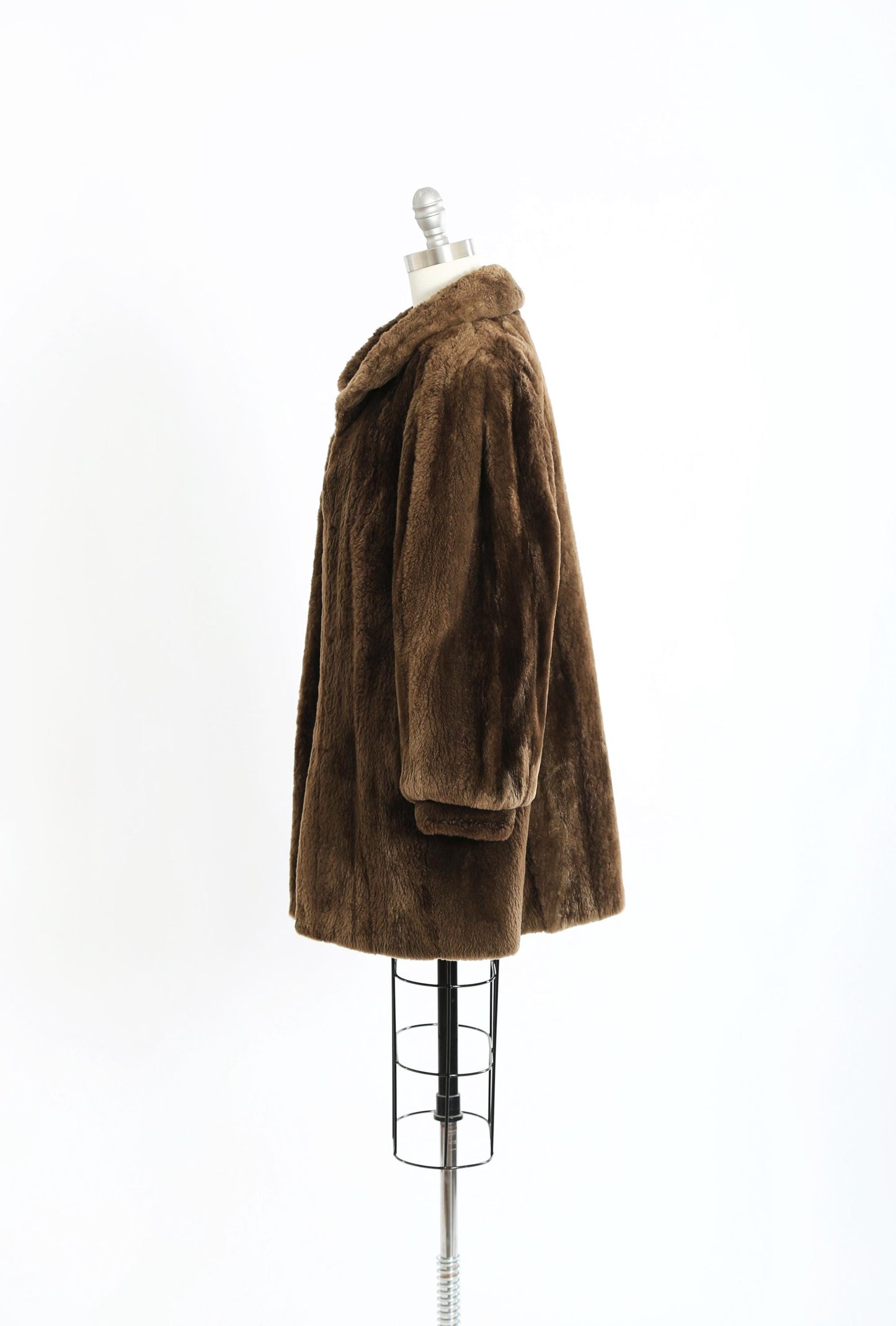 60s Plush mouton lamb fur Coat | Vintage 1960s Mouton Stroller Swing Opera coat