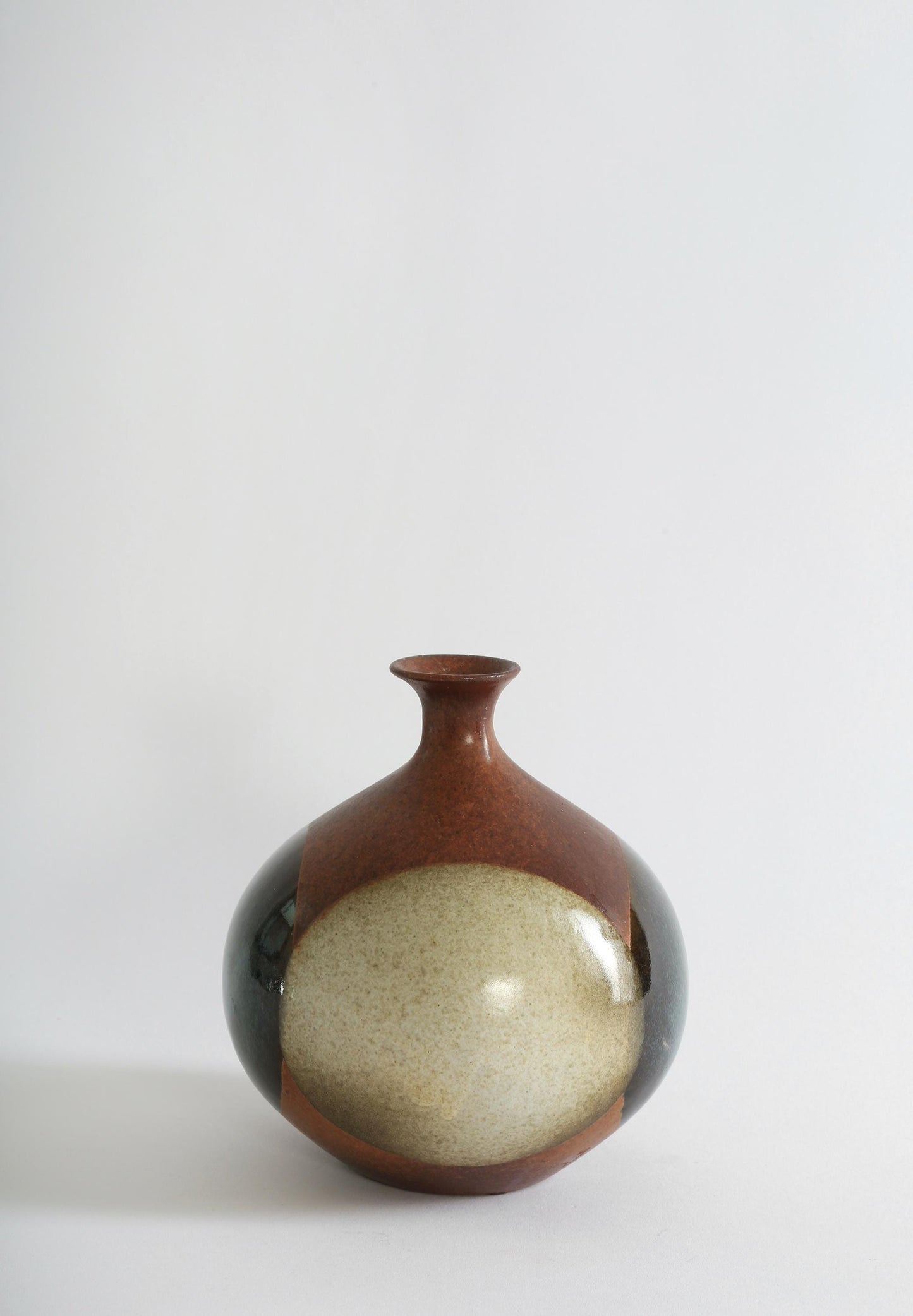 Robert Maxwell bud vase | Robert Maxwell for Pottery Craft