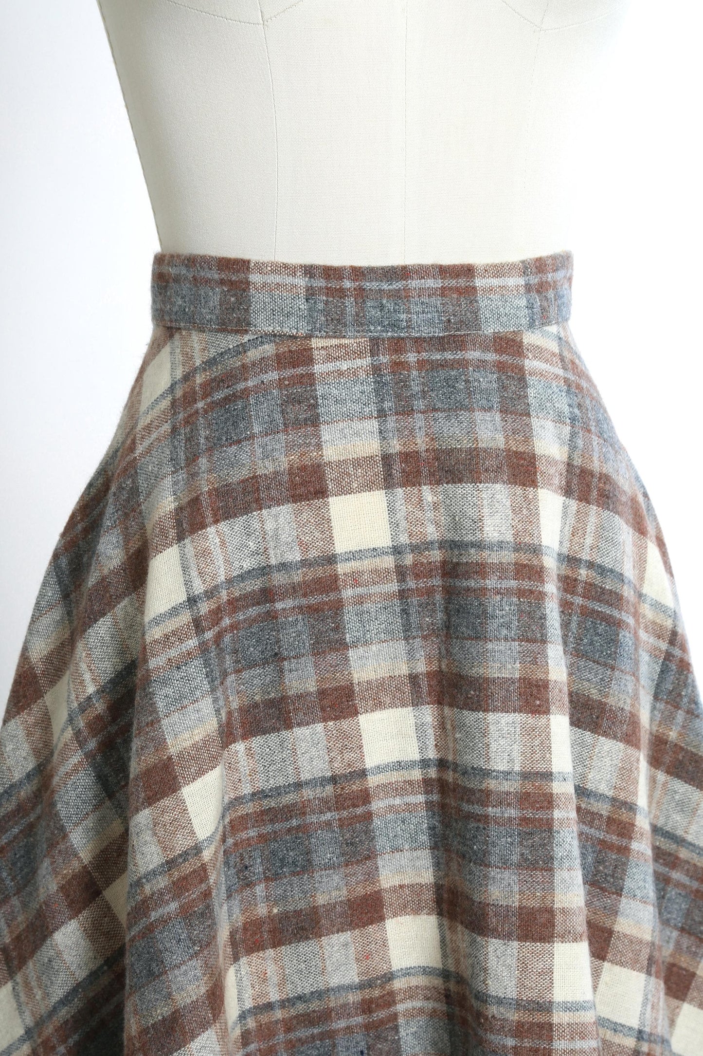 Plaid wool skirt | Vintage 70s woven brown blue plaid wool skirt