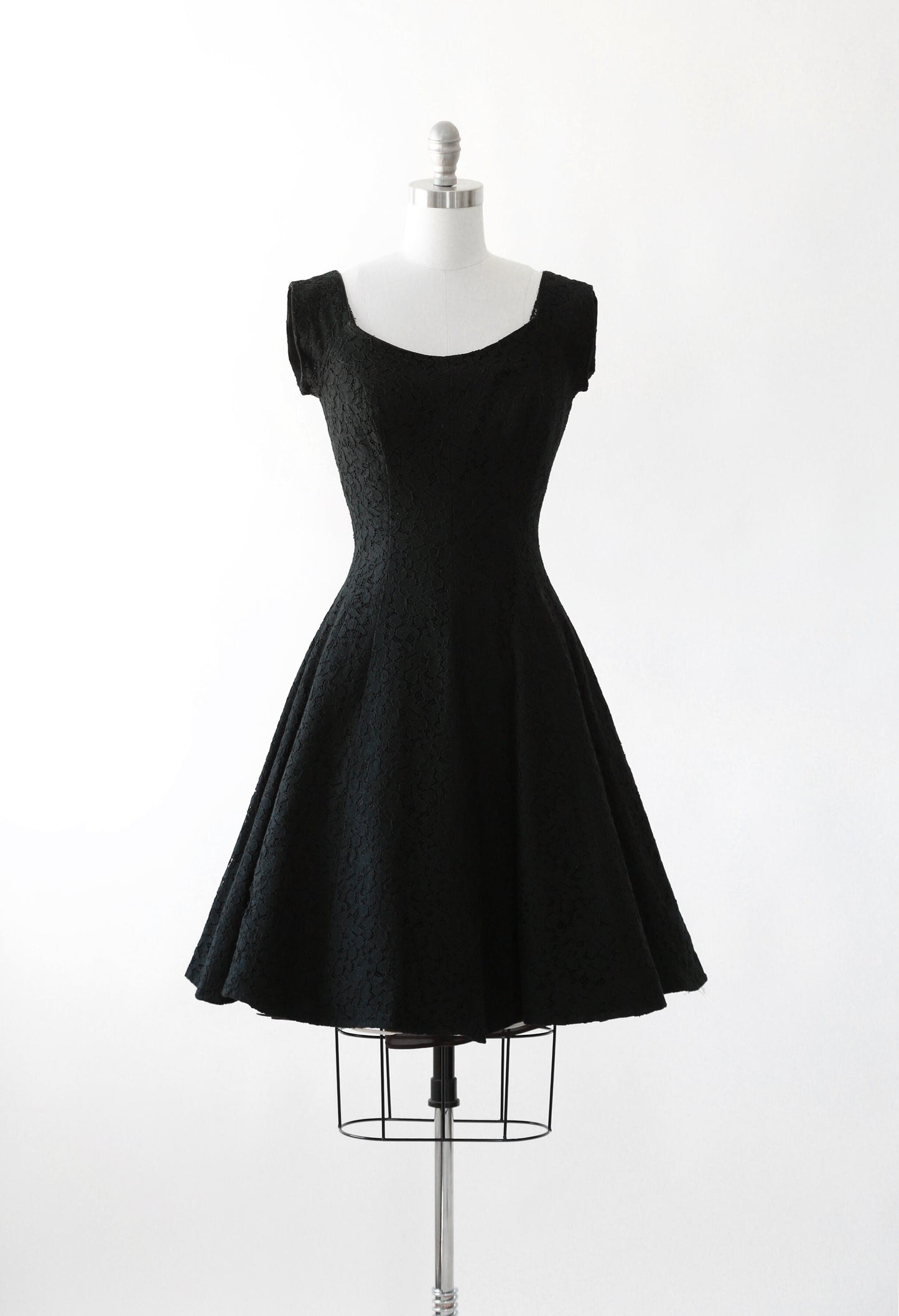 Vintage 50s black floral lace mini dress