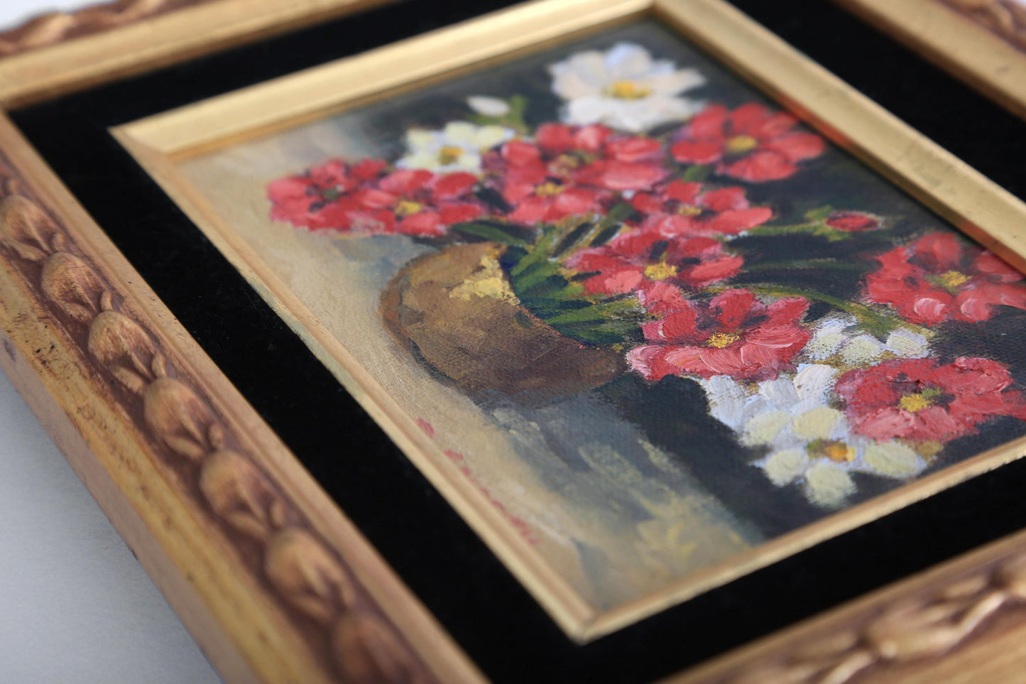 Vintage Original Floral Still Life Oil Painting Signed gold frame