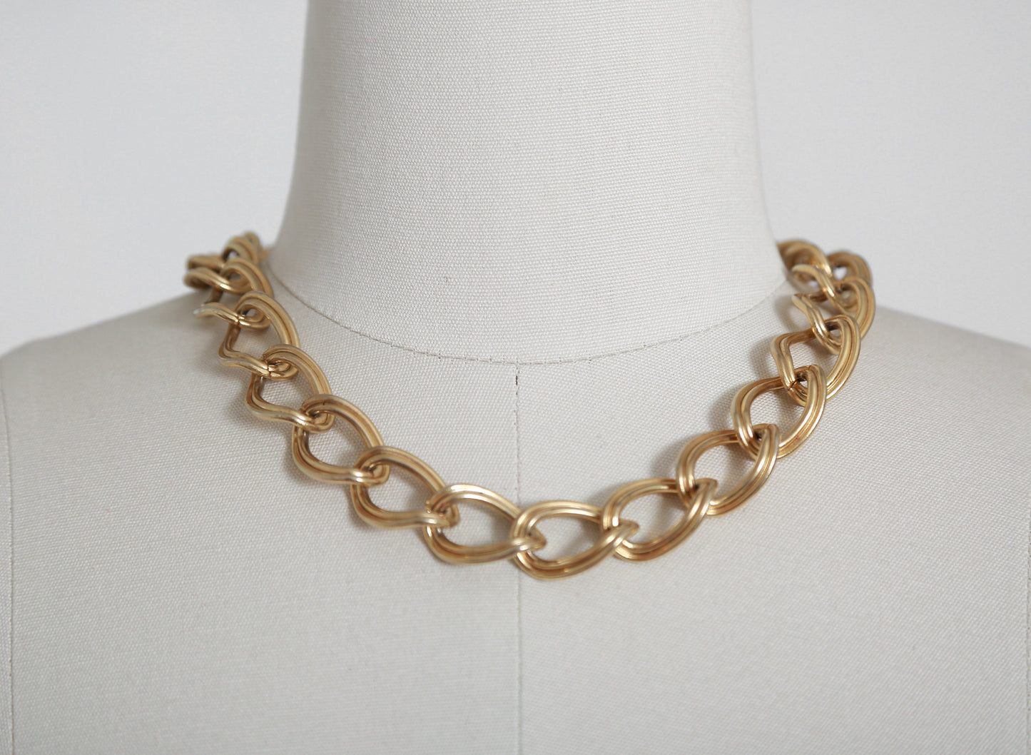 Vintage 90s chunky gold Chain Necklace