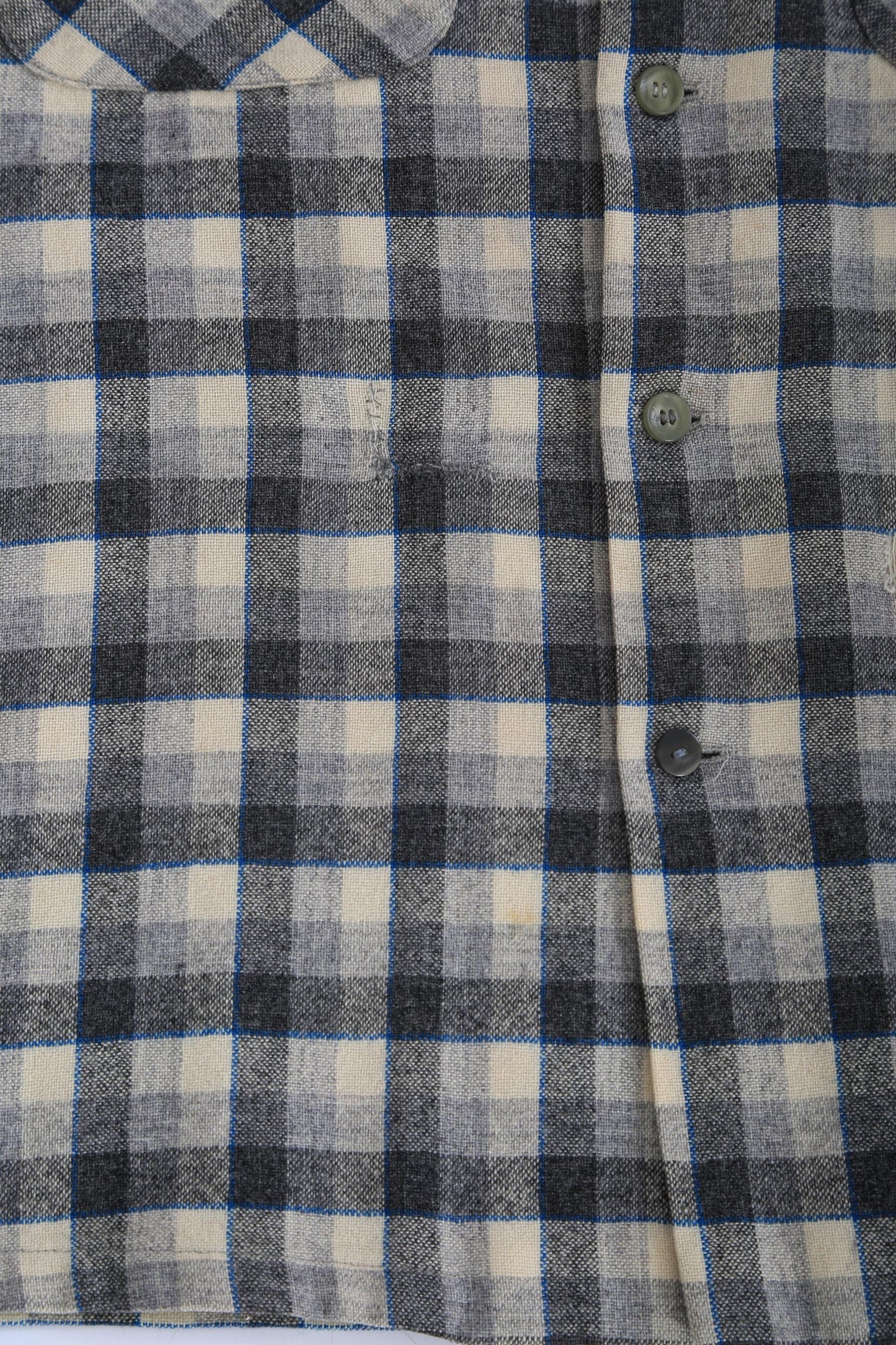 50s Pendleton | Vintage 1950s plaid gray + blue Pendleton Wool Shirt