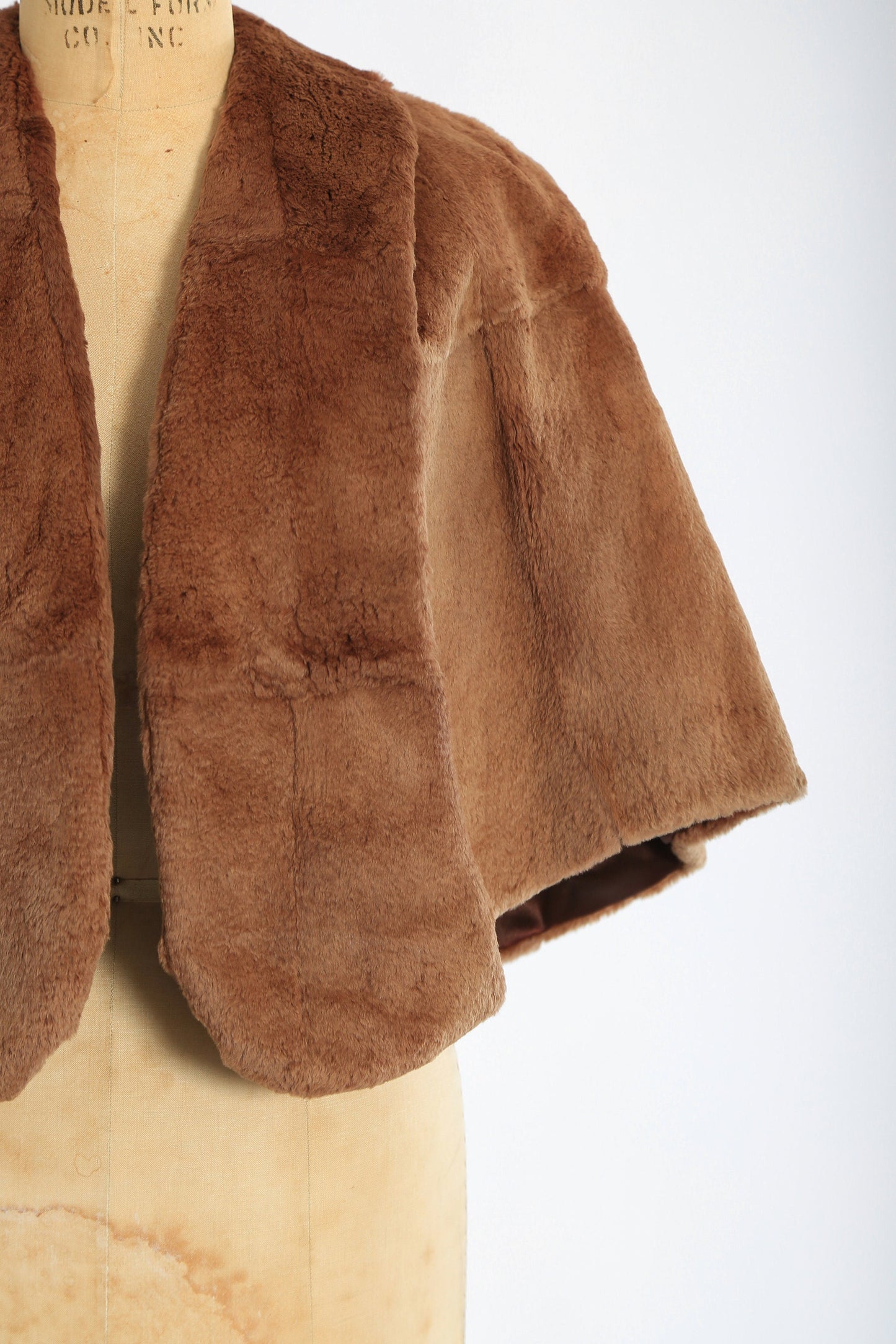 40s Plush mouton lamb fur Cape | Vintage 1940s Mouton fur cape