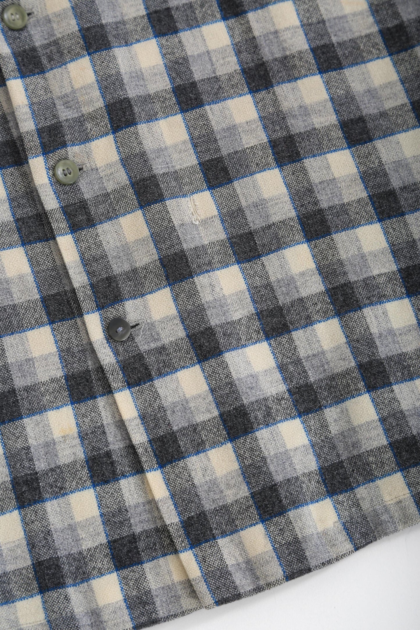 50s Pendleton | Vintage 1950s plaid gray + blue Pendleton Wool Shirt