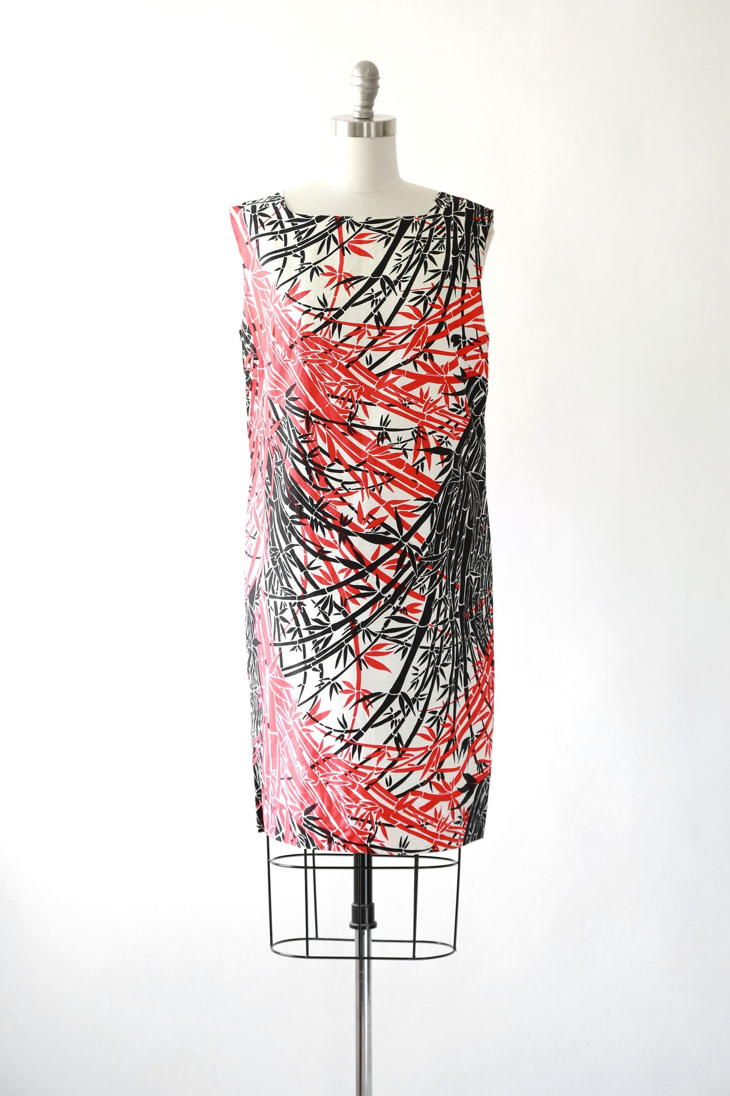 Vintage 60s MOD Bamboo print shift dress