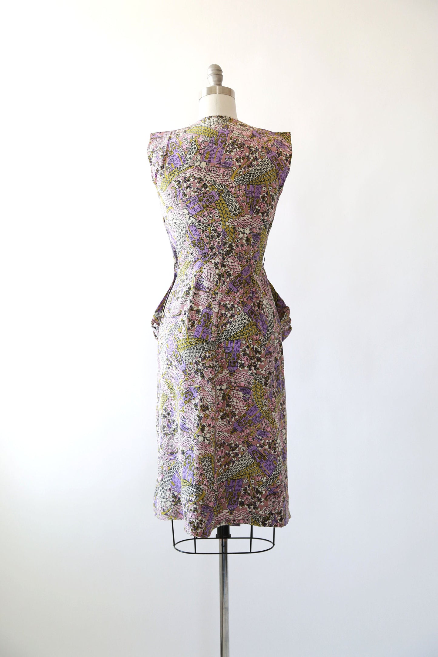 Vintage 40s silk dress | 1940s novelty print silk dress