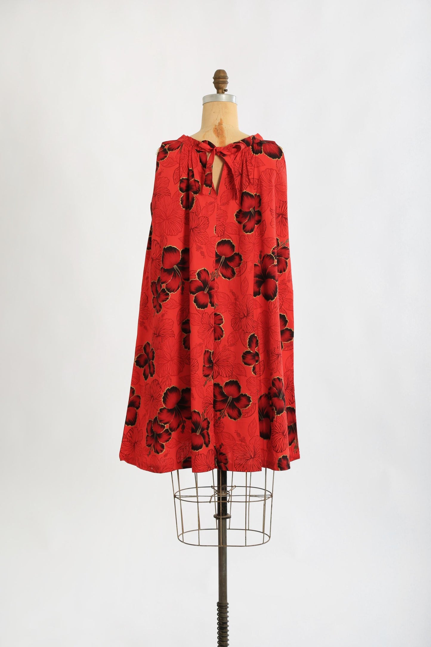 Vintage 1960s deadstock Red tropical hand painted Hibiscus dress