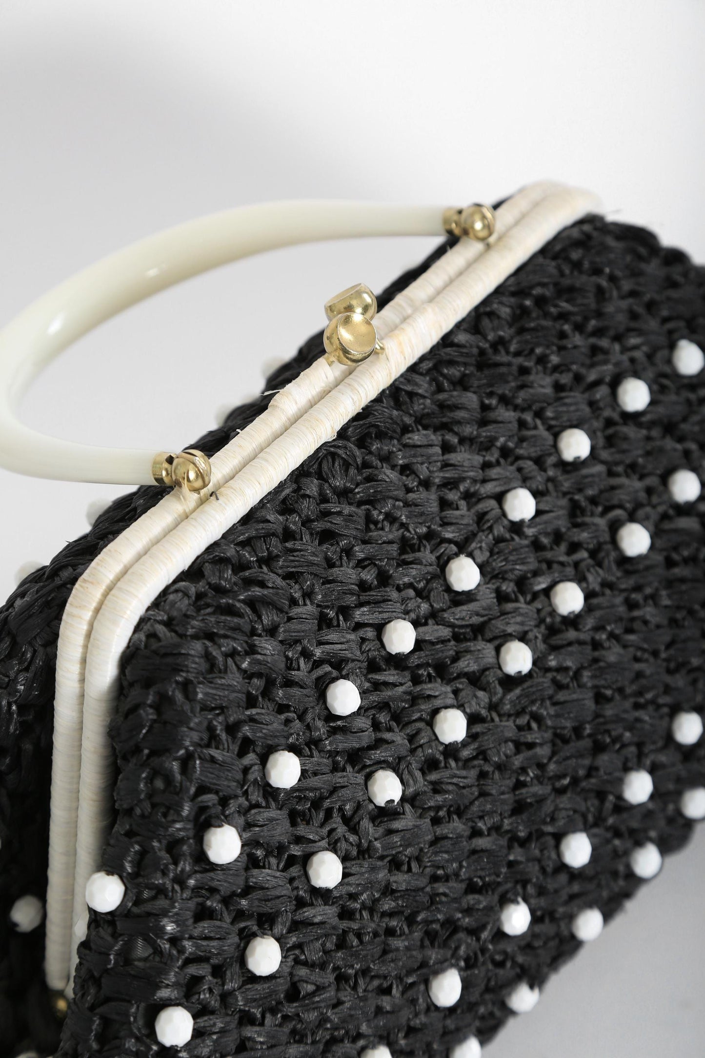 Vintage woven beaded Raffia purse