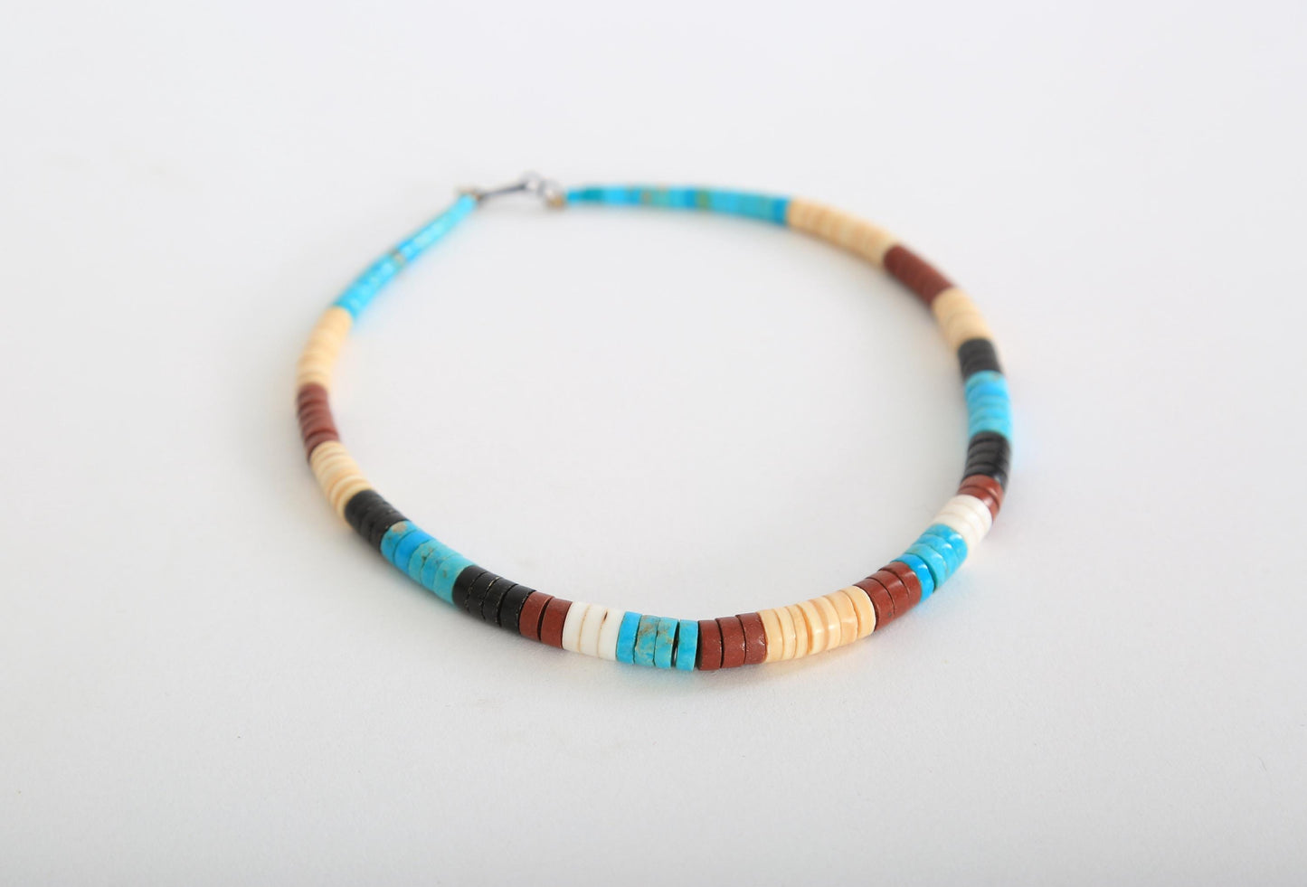 Vintage Native American Turquoise shell Heishi beaded necklace | Santo Domingo Turquoise chocker