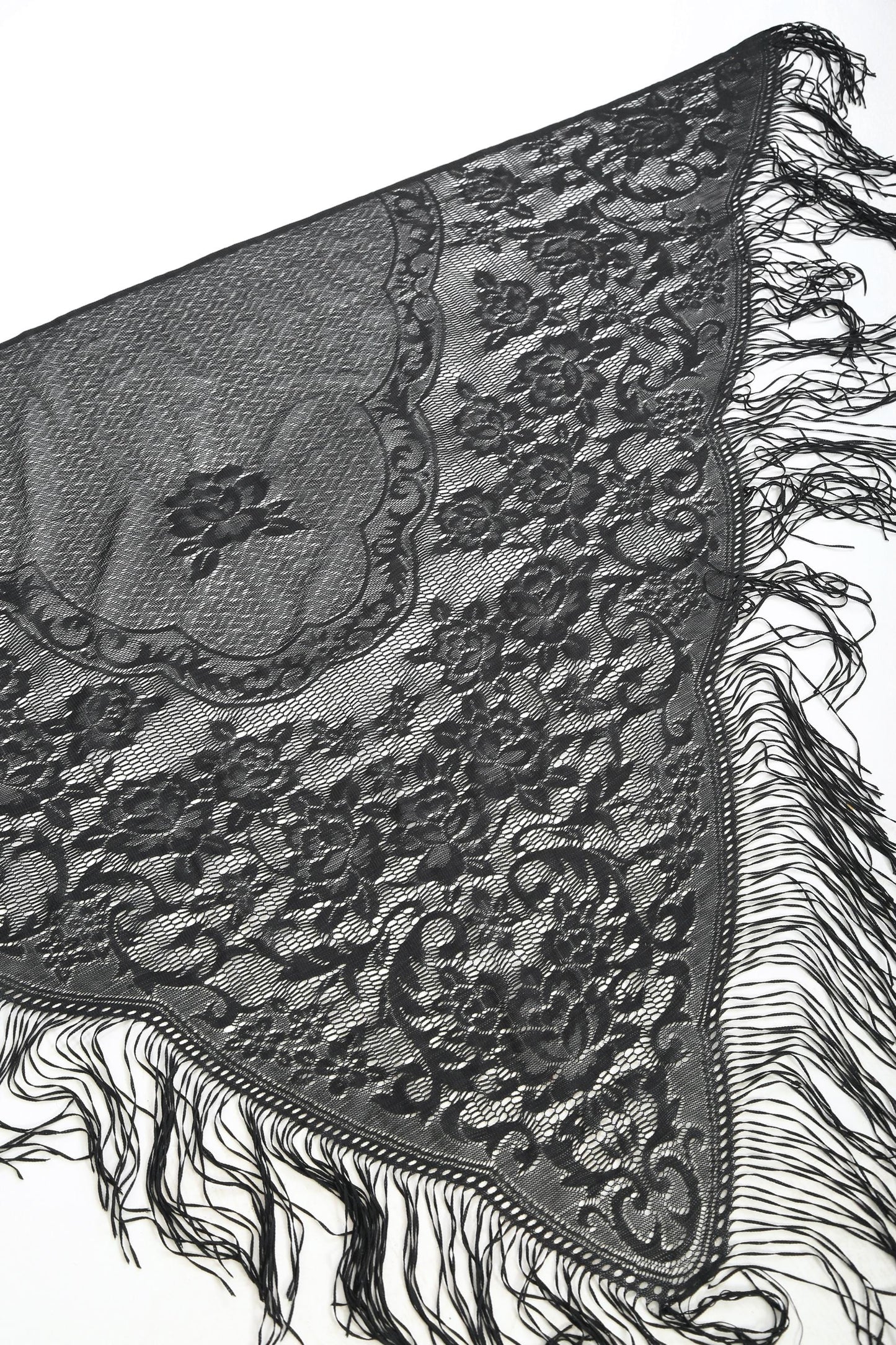 Vintage 70s Black floral lace piano shawl