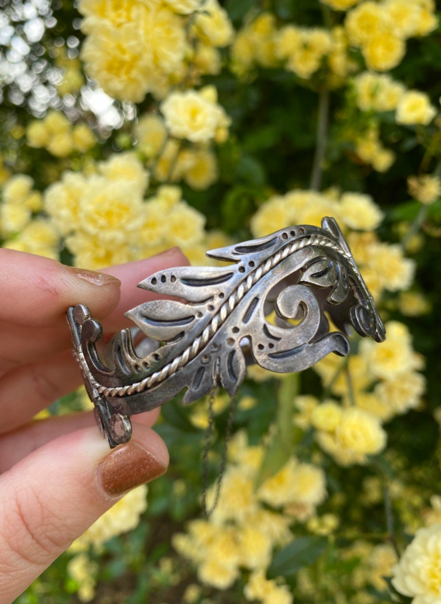 Vintage TEXACO sterling silver twisted scroll cuff bracelet 46.5g