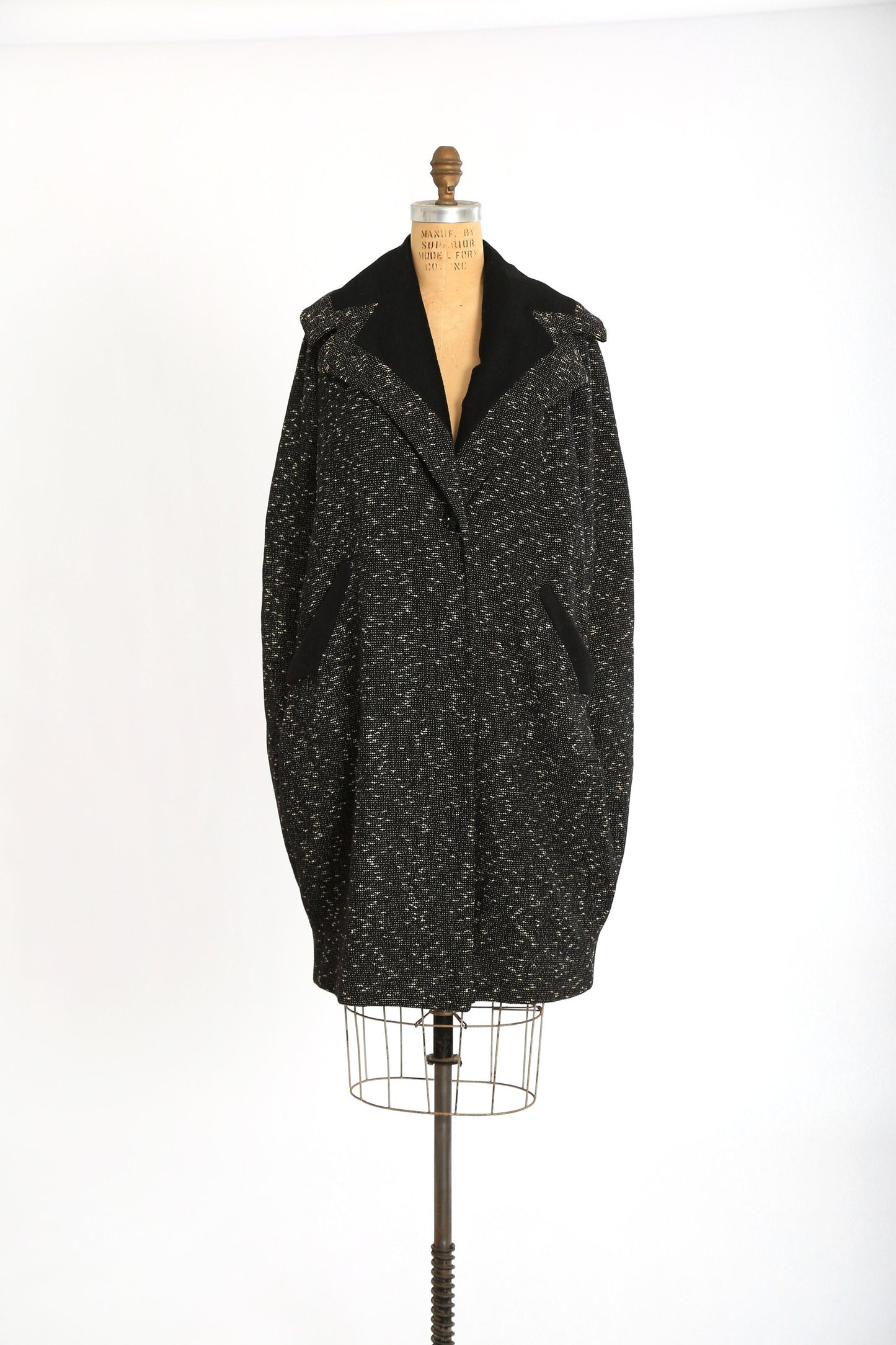 Vintage 40s English wool cape | 1940s black wool bouclé cocoon cape coat