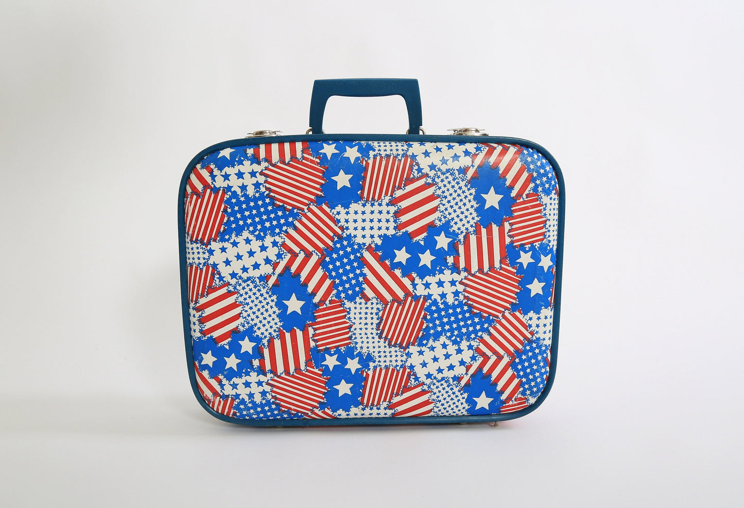 Vintage 1960s American flag suitcase | Americana carry on