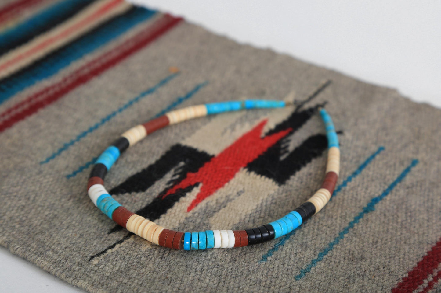 Vintage Native American Turquoise shell Heishi beaded necklace | Santo Domingo Turquoise chocker