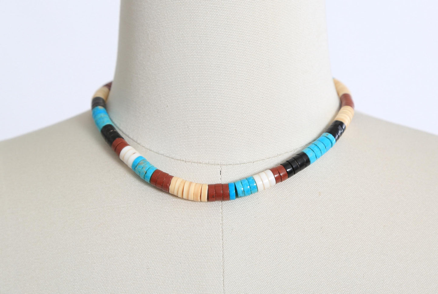 Vintage Native American Turquoise shell Heishi beaded necklace | Santo Domingo Turquoise chocker