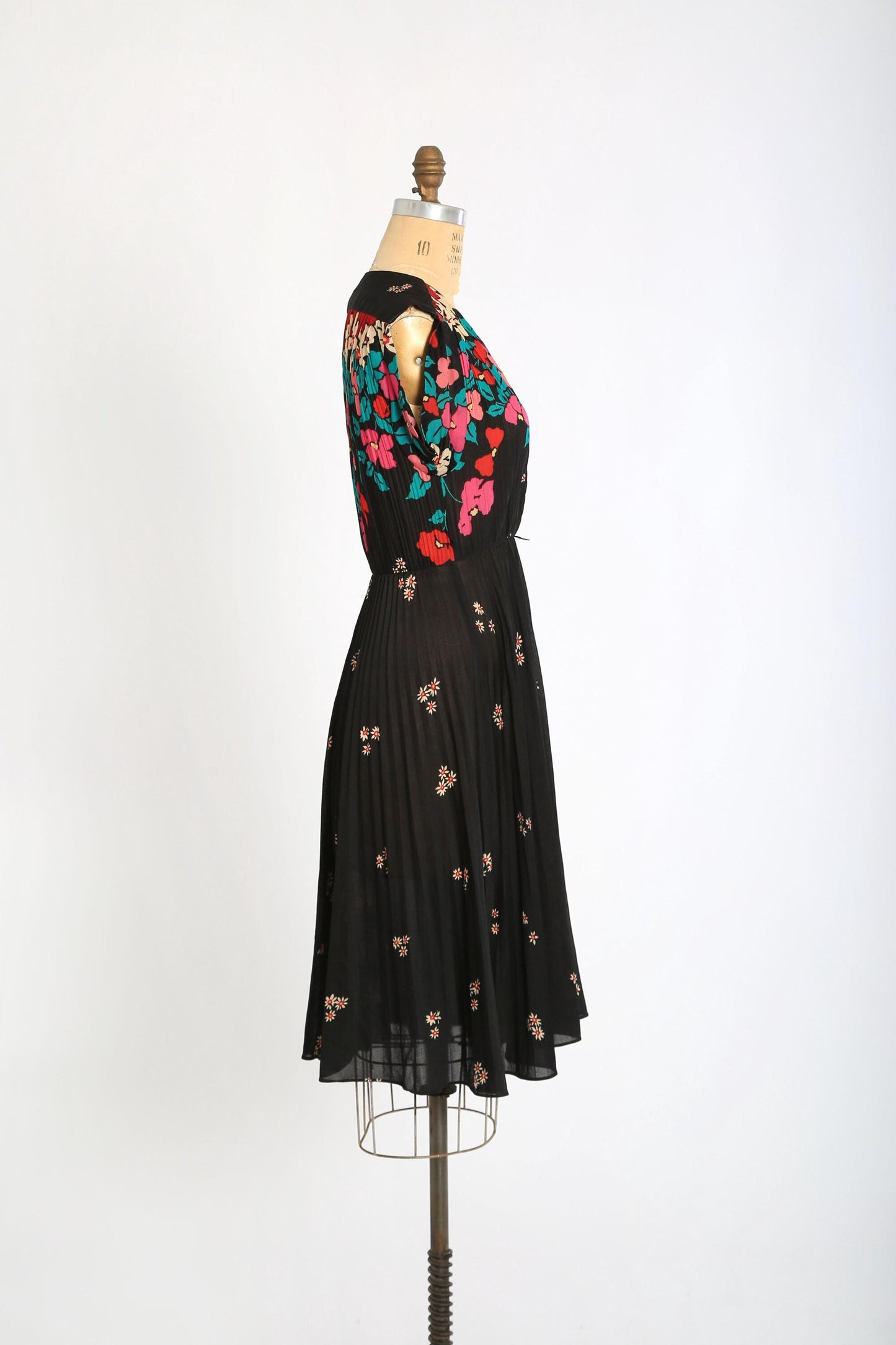 Jt by JODY of California dress | Vintage 70s sheer floral pleated dress