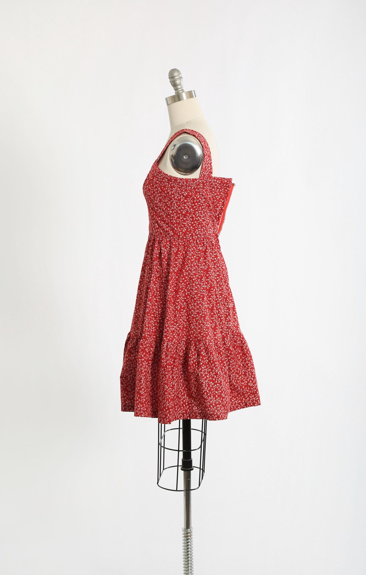 Vintage 70s red + white floral cotton dress