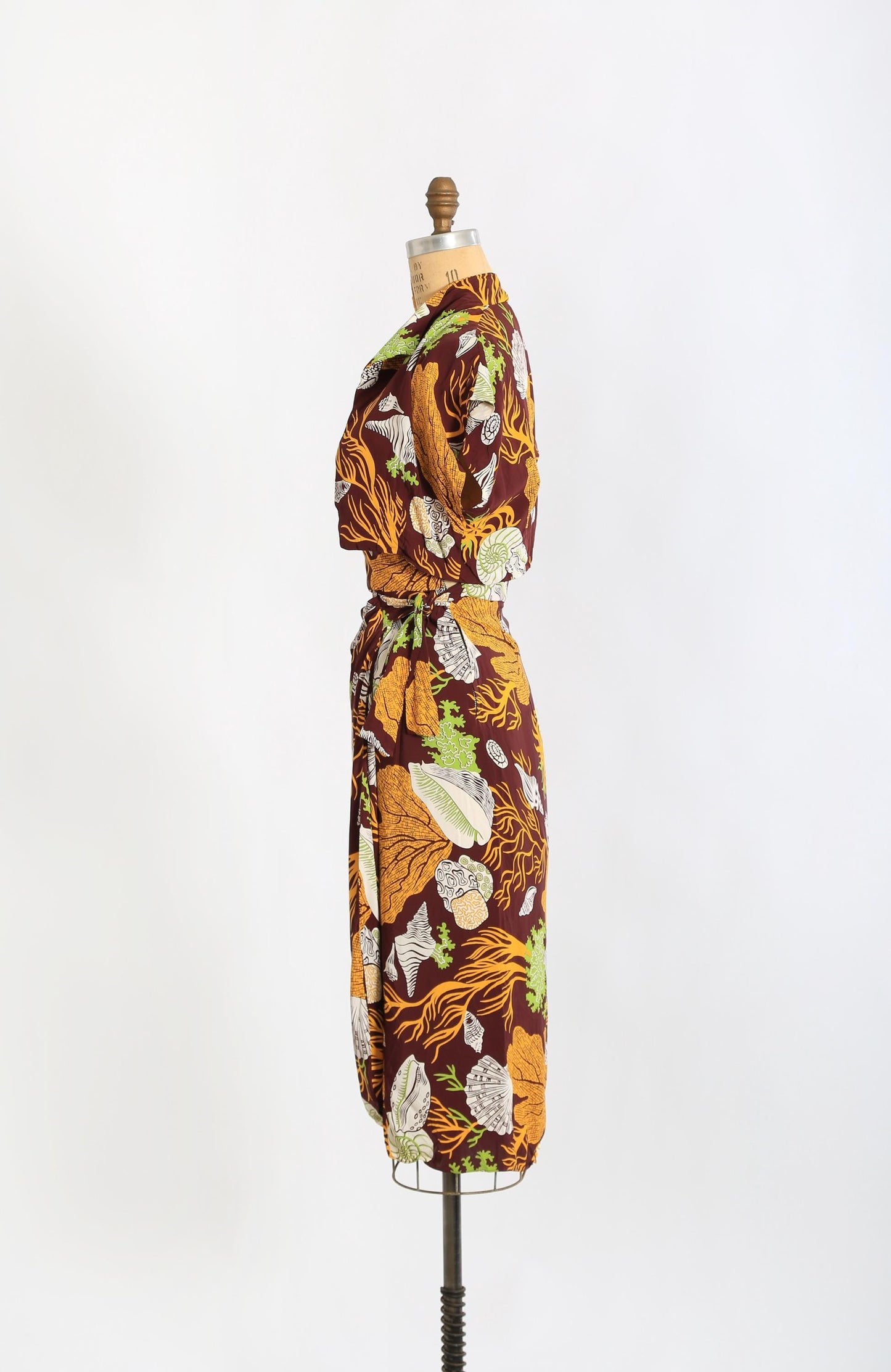 40s Kamehameha dress | Vintage 1940s tropical Hawaiian underwater rayon wiggle dress