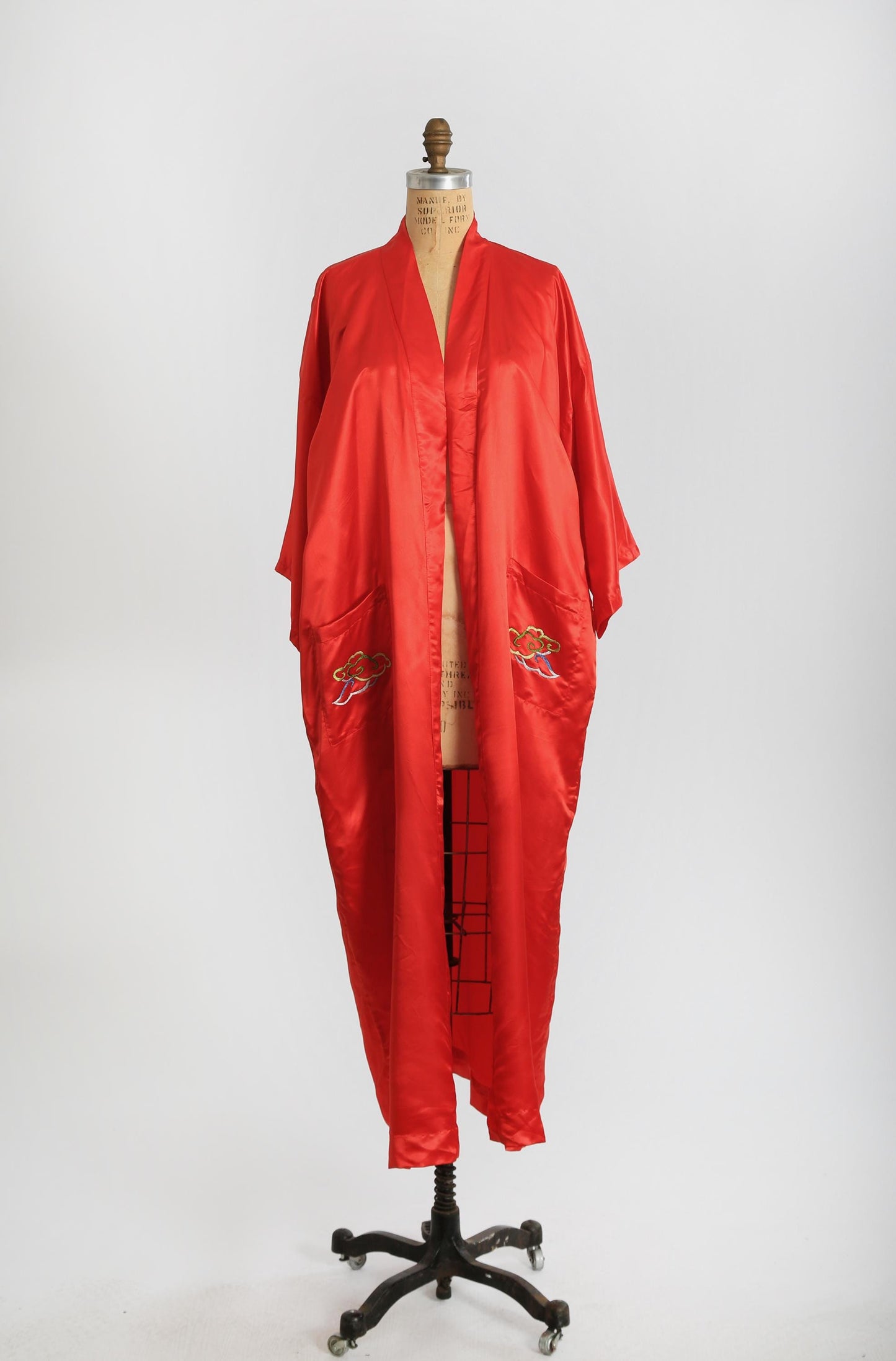 Golden Bee silk robe | Vintage Chinese hand embroidered Red purse silk dragon robe