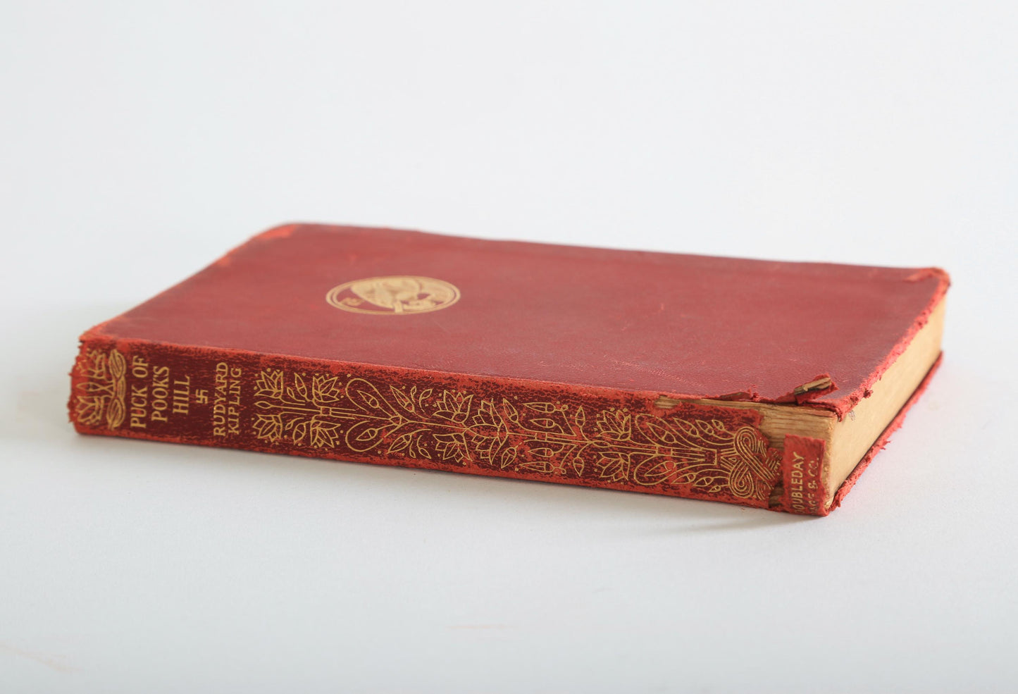 Antique 1925 Puck of Pook's Hill Rudyard Kipling red leather book