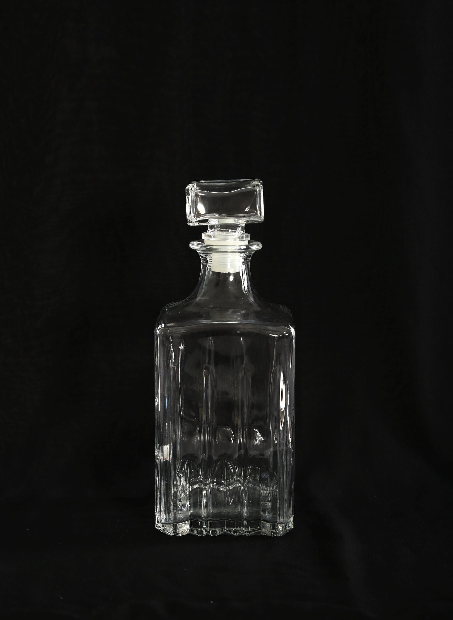 Vintage 70s Italian glass decanter liquor bottle