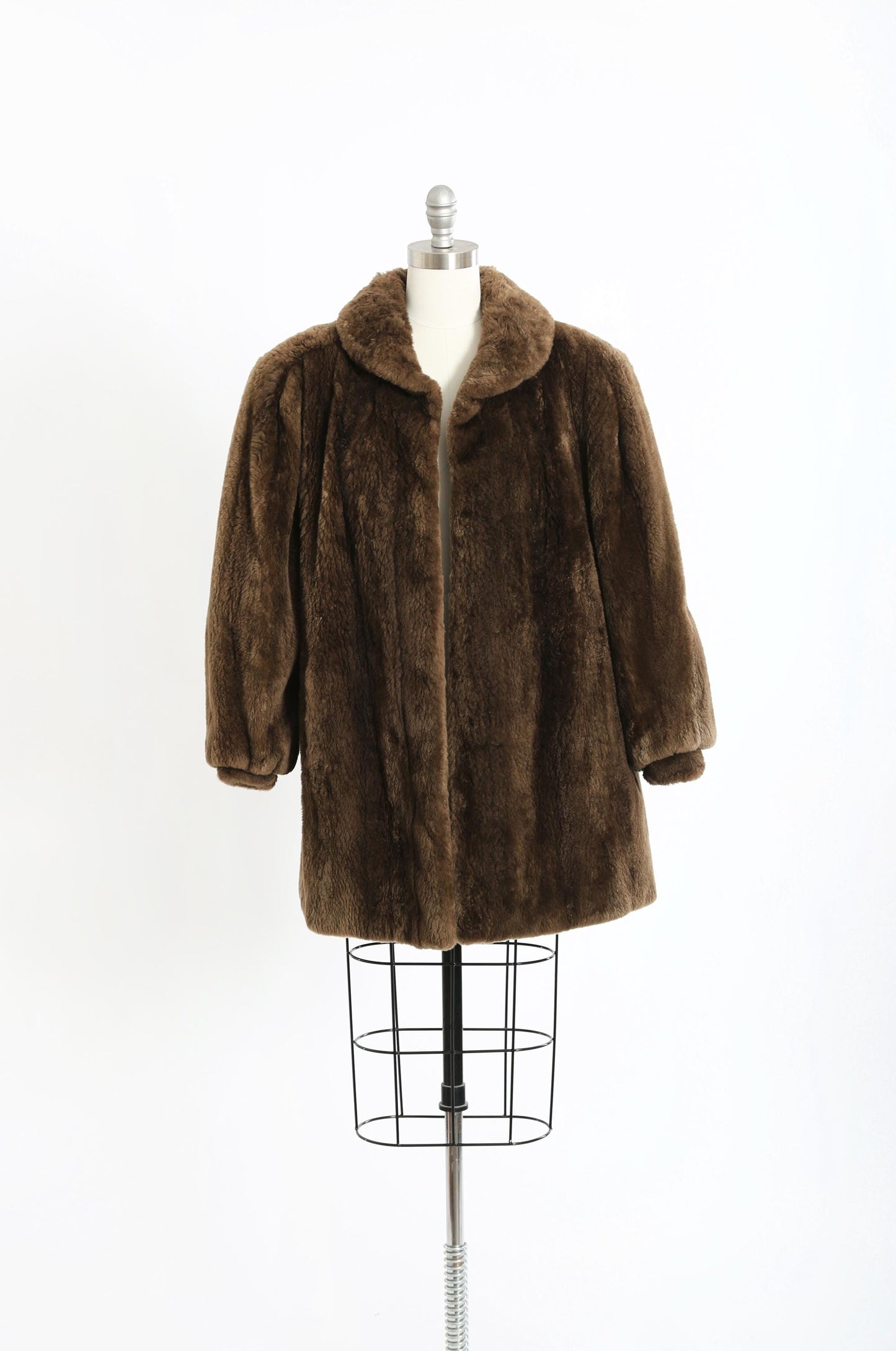 60s Plush mouton lamb fur Coat | Vintage 1960s Mouton Stroller Swing Opera coat