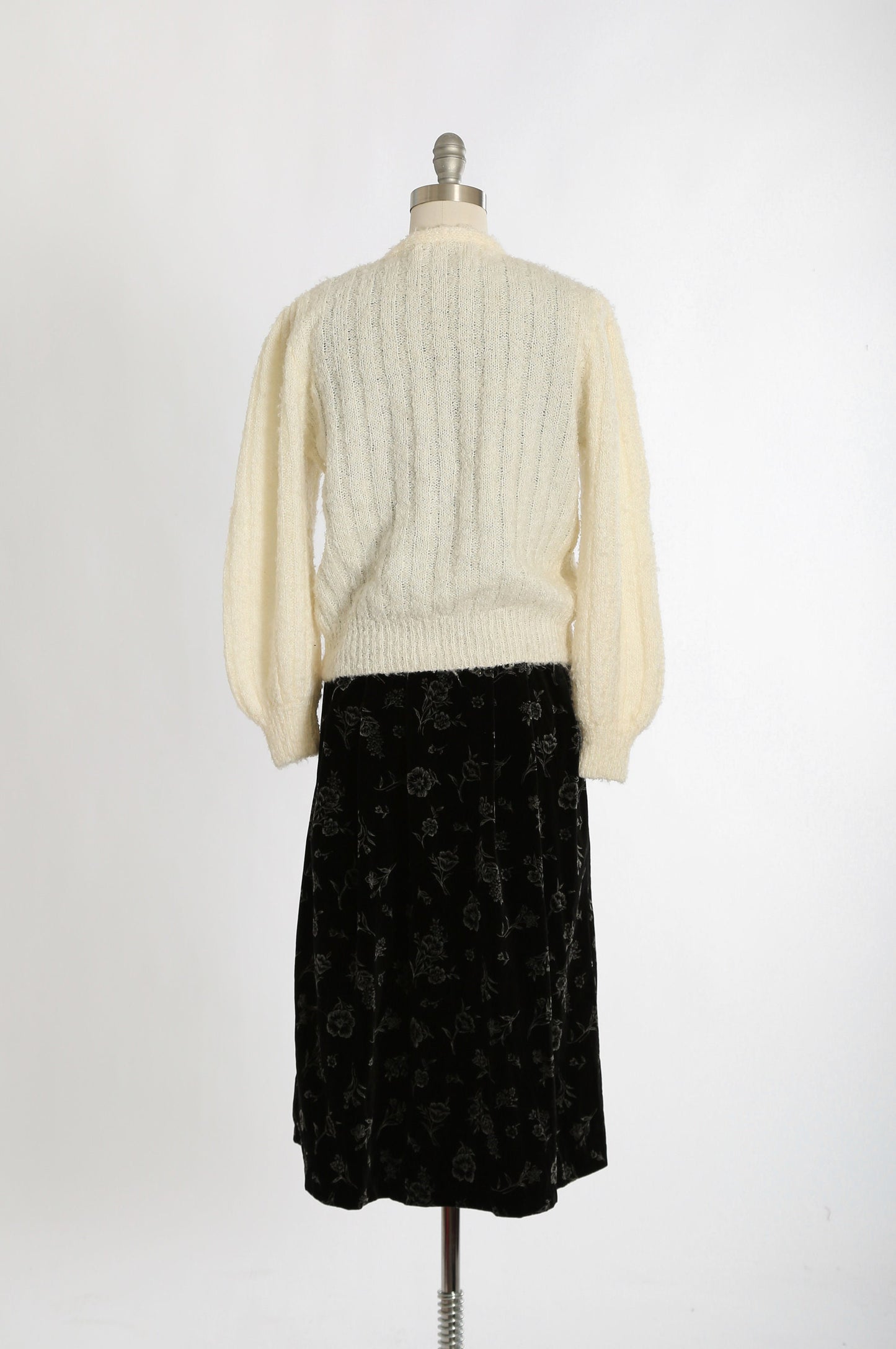 Vintage 90s white boucle knit sweater cardigan