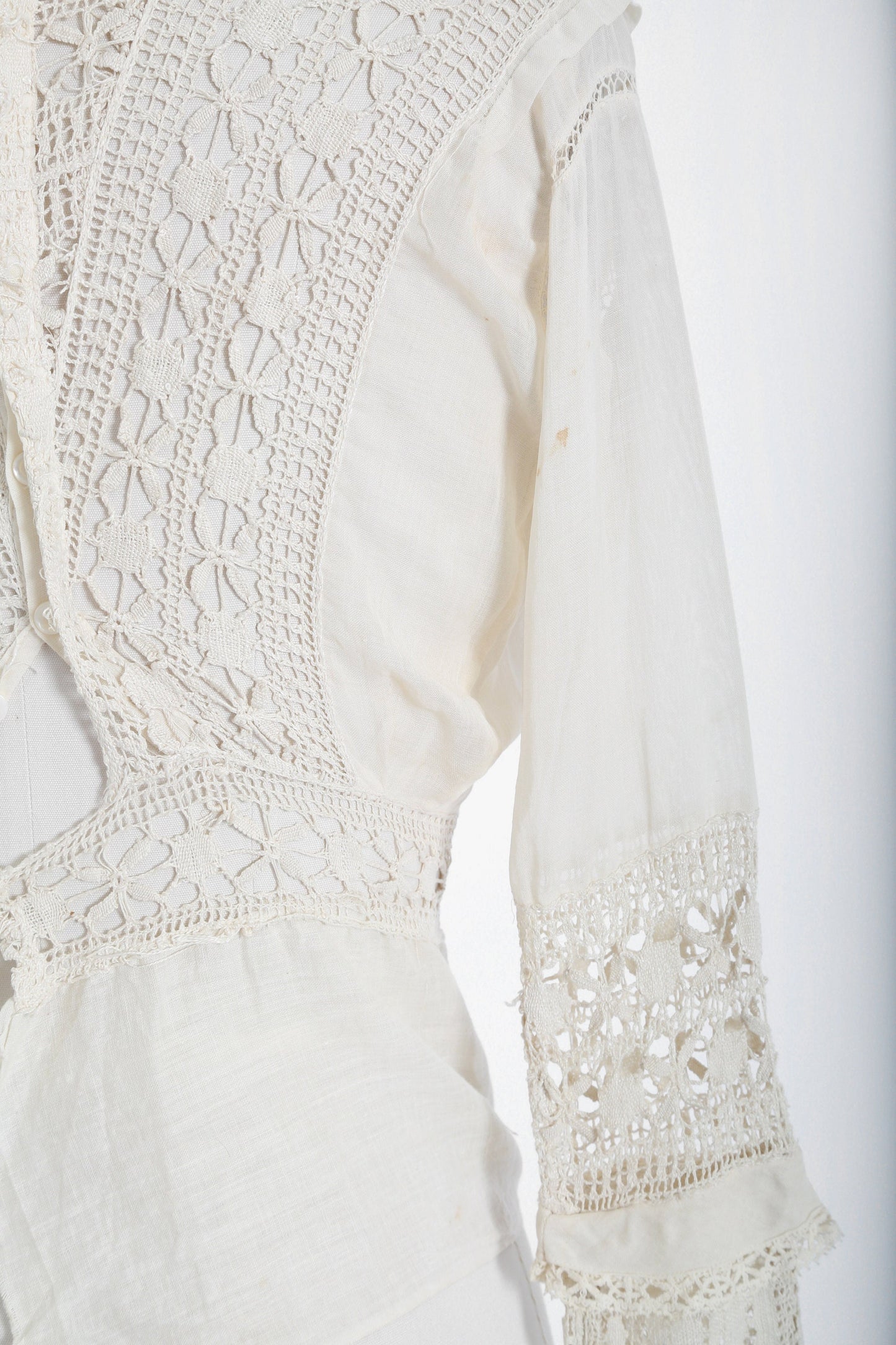 Antique Edwardian 1900s natural cotton lace crochet blouse