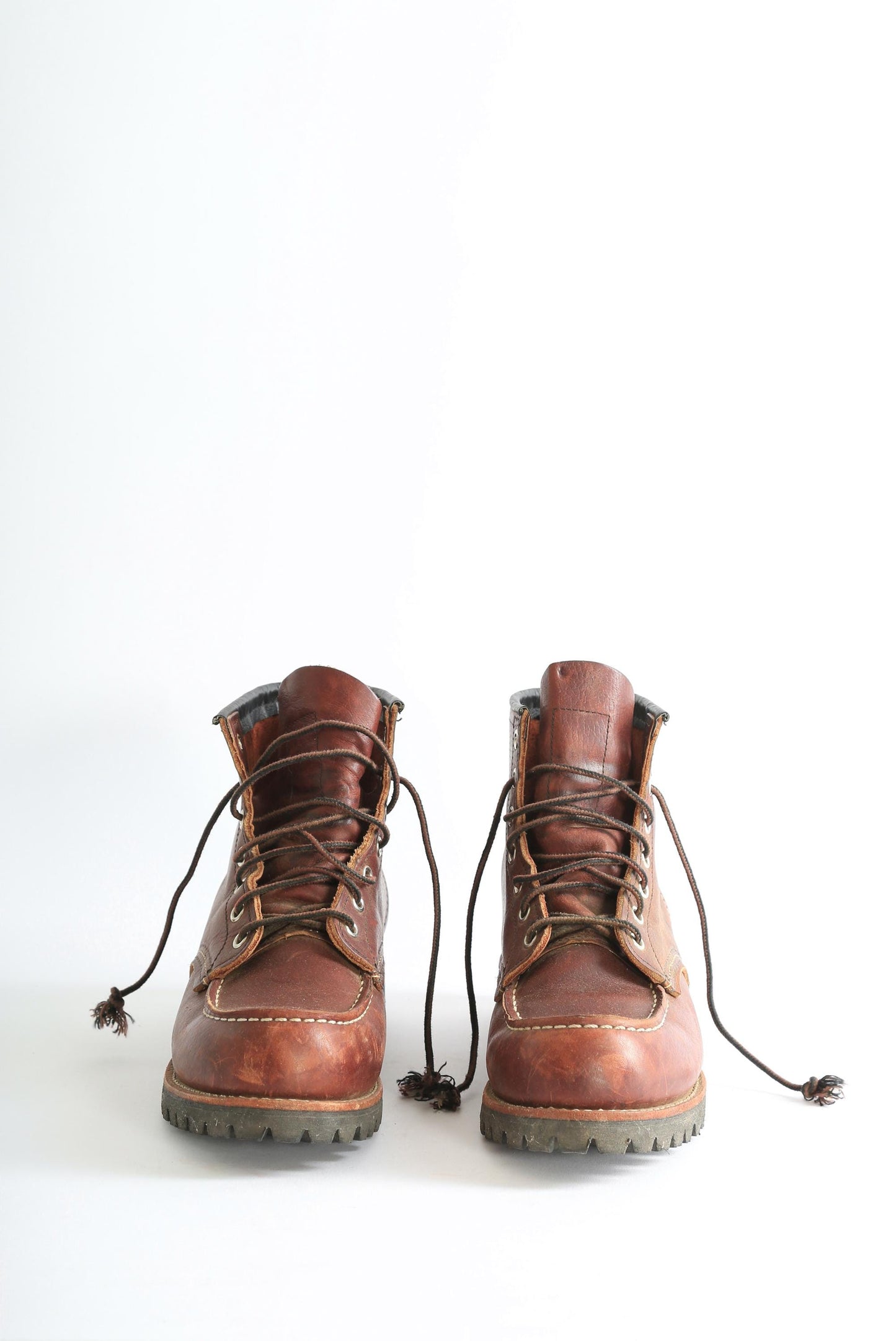 Vintage Red Wings 8146 Roughneck 6-Inch brown Leather Heritage Boots Made in USA Men's work boots Sz. 9