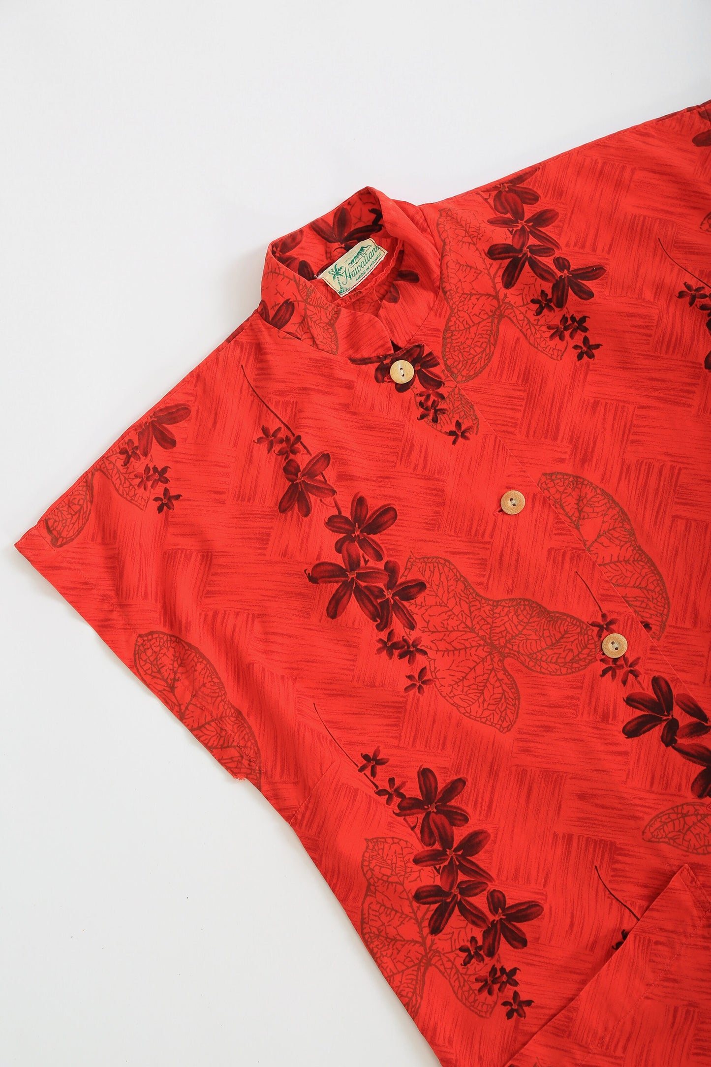 50s Hawaiian shirt | Vintage 1950s red Hawaiian tropical leaf cotton blouse