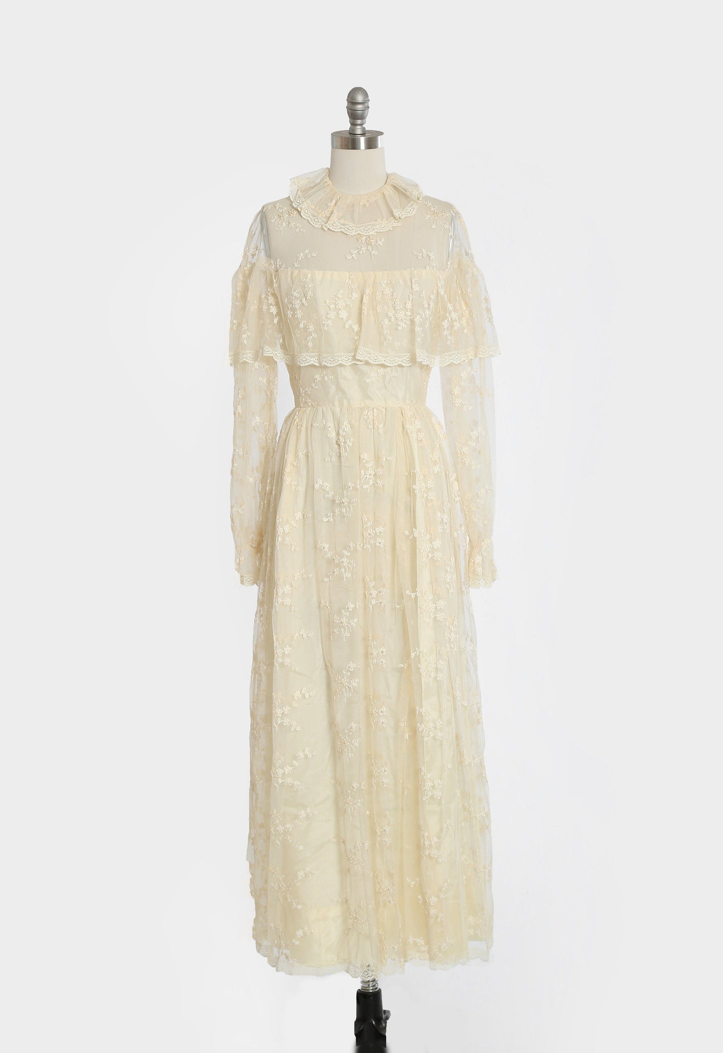 Vintage 70s Ivory floral crochet lace beaded Wedding dress | 1970s Boho long sleeve wedding dress