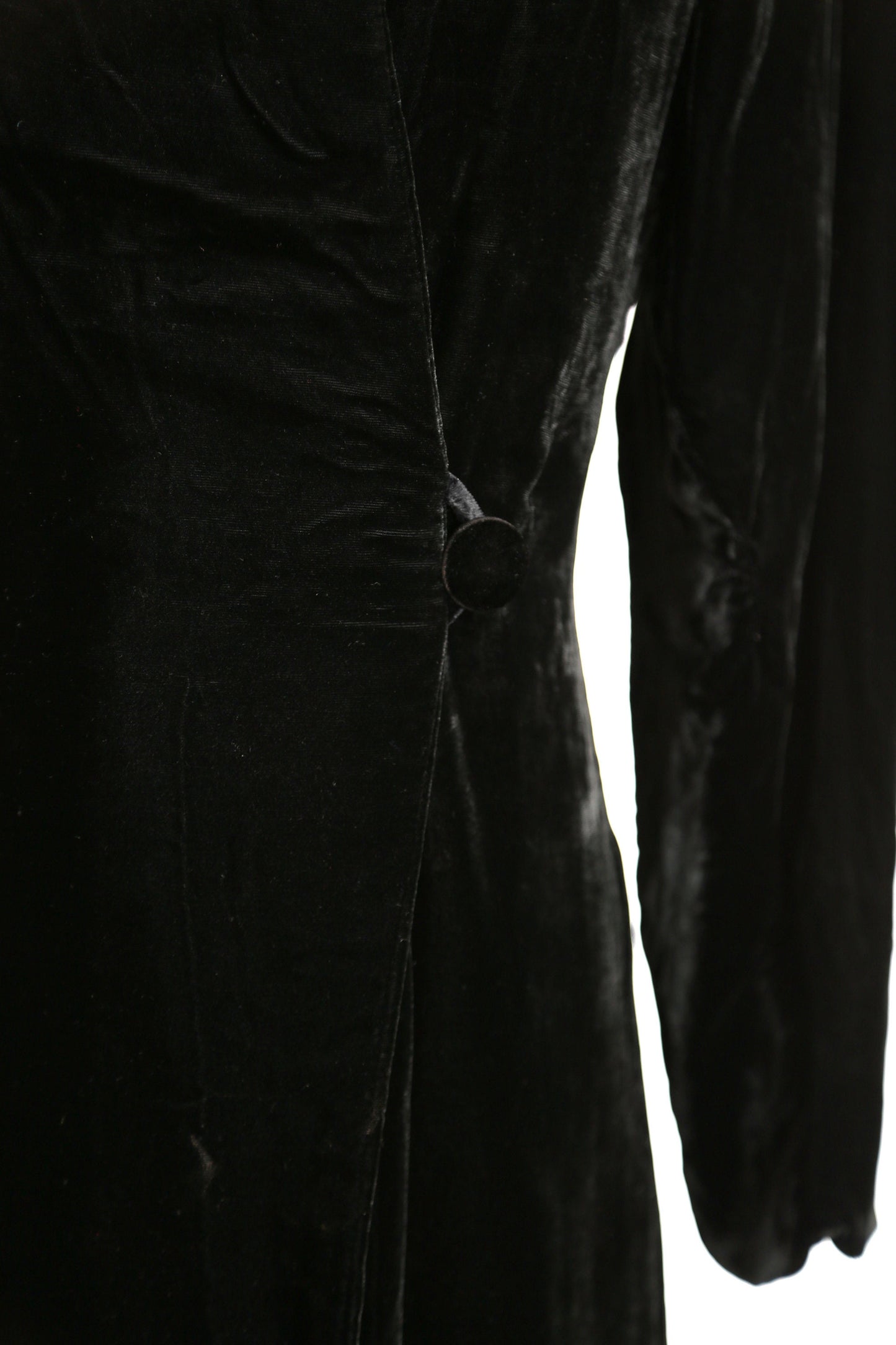 Vintage 40s black velvet pointed collar coat