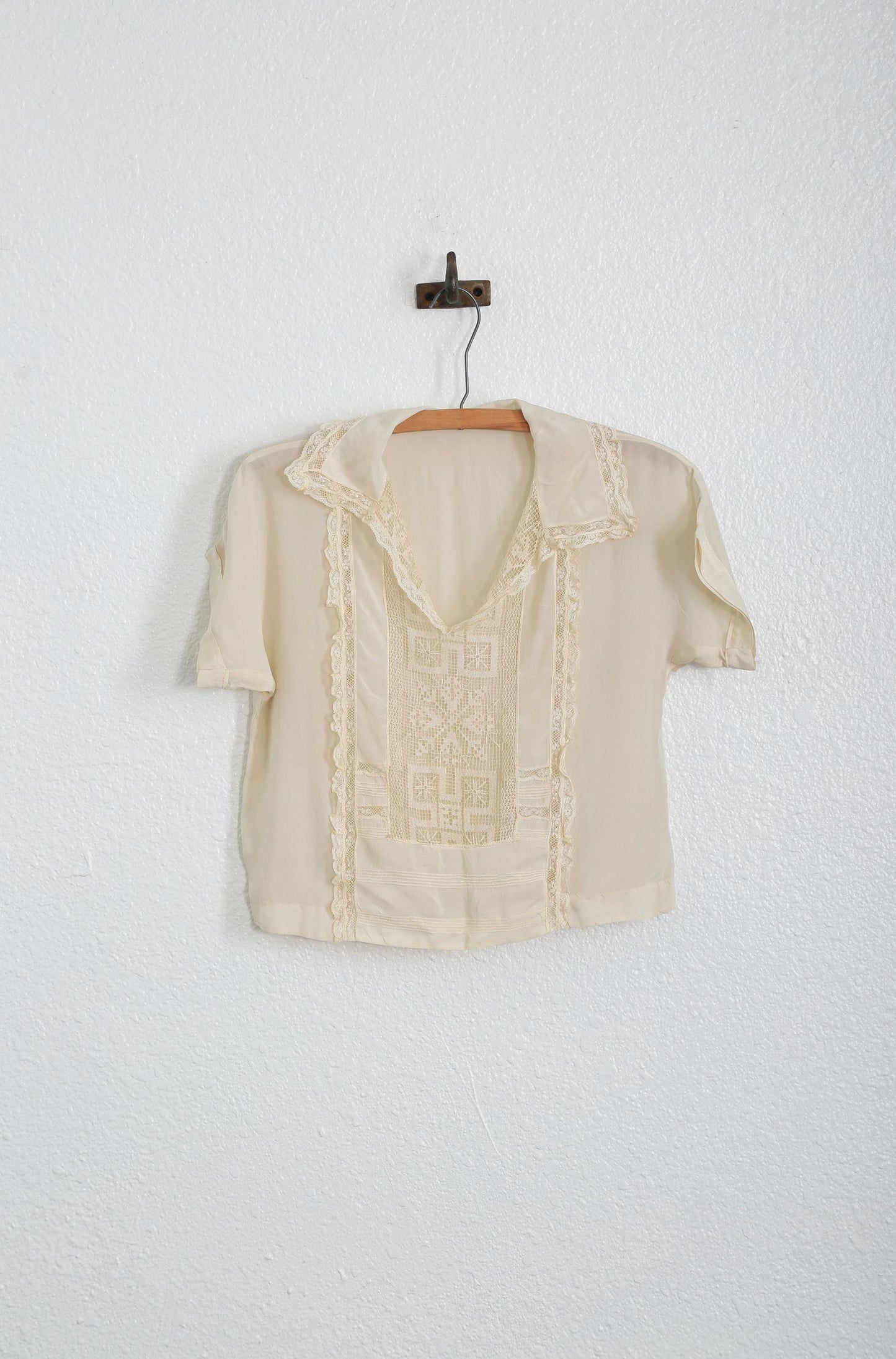 Antique 1900s Edwardian hand crochet silk blouse