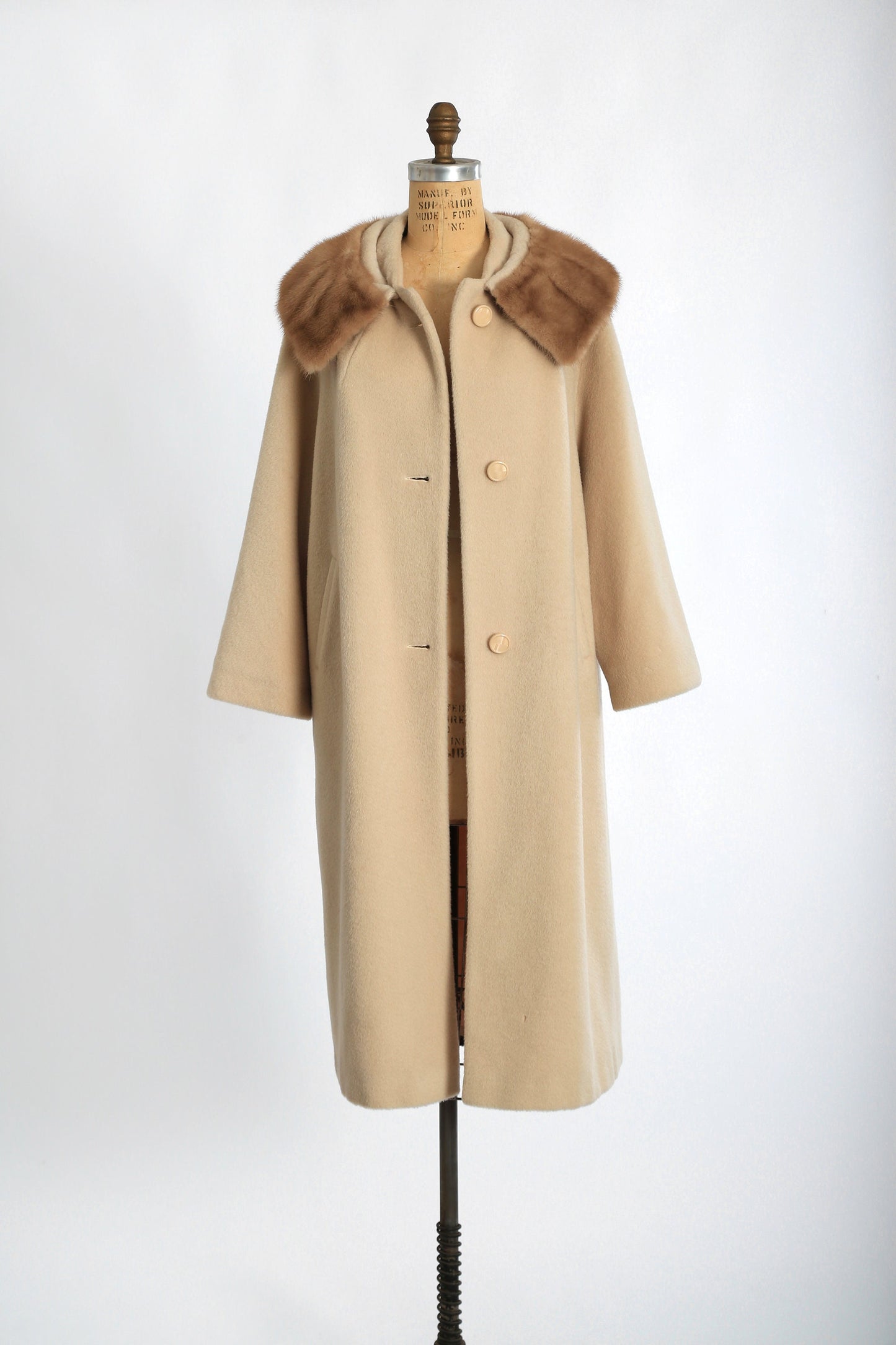 Vintage 50s 60s beige mohair wool coat mink fur collar