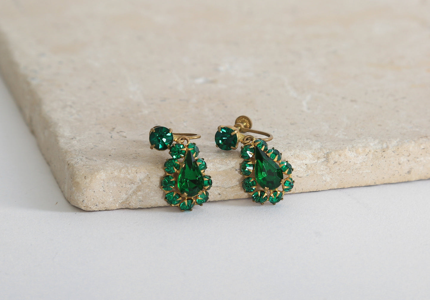 Vintage 50s Czech glass emerald green screw back earrings