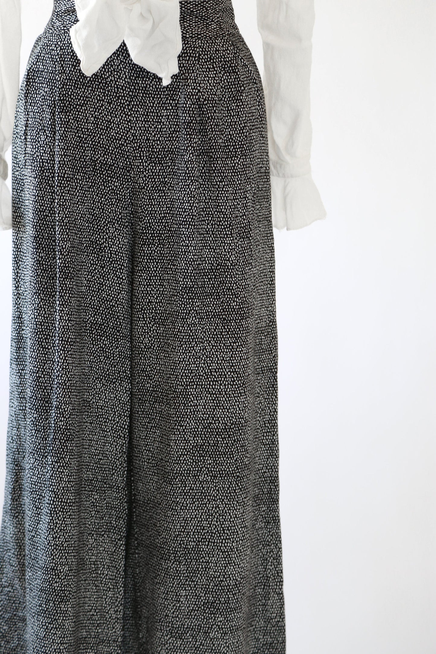 Vintage 90s Cropped polka dot pants