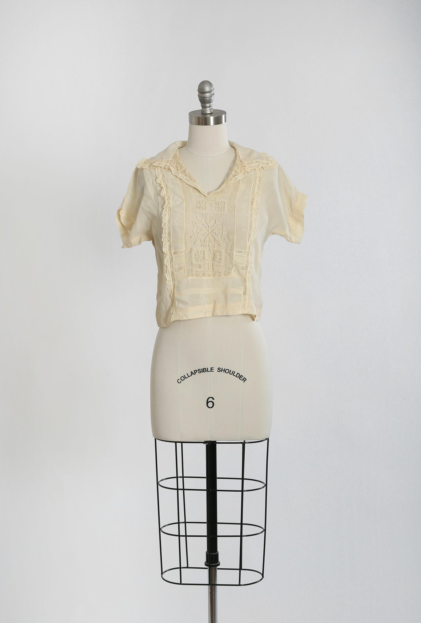 Antique 1900s Edwardian hand crochet silk blouse