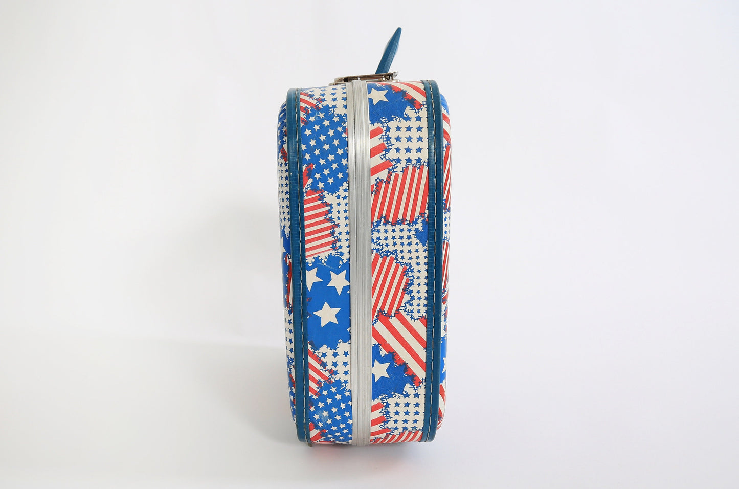 Vintage 1960s American flag suitcase | Americana carry on