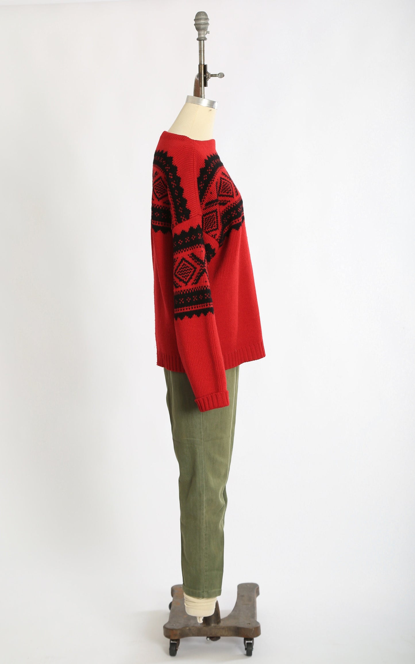 Vintage 60s red southwestern hand knit wool Sweater