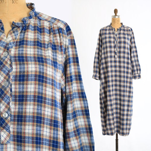 Vintage 70s cotton plaid flannel cotton pajamas night dress