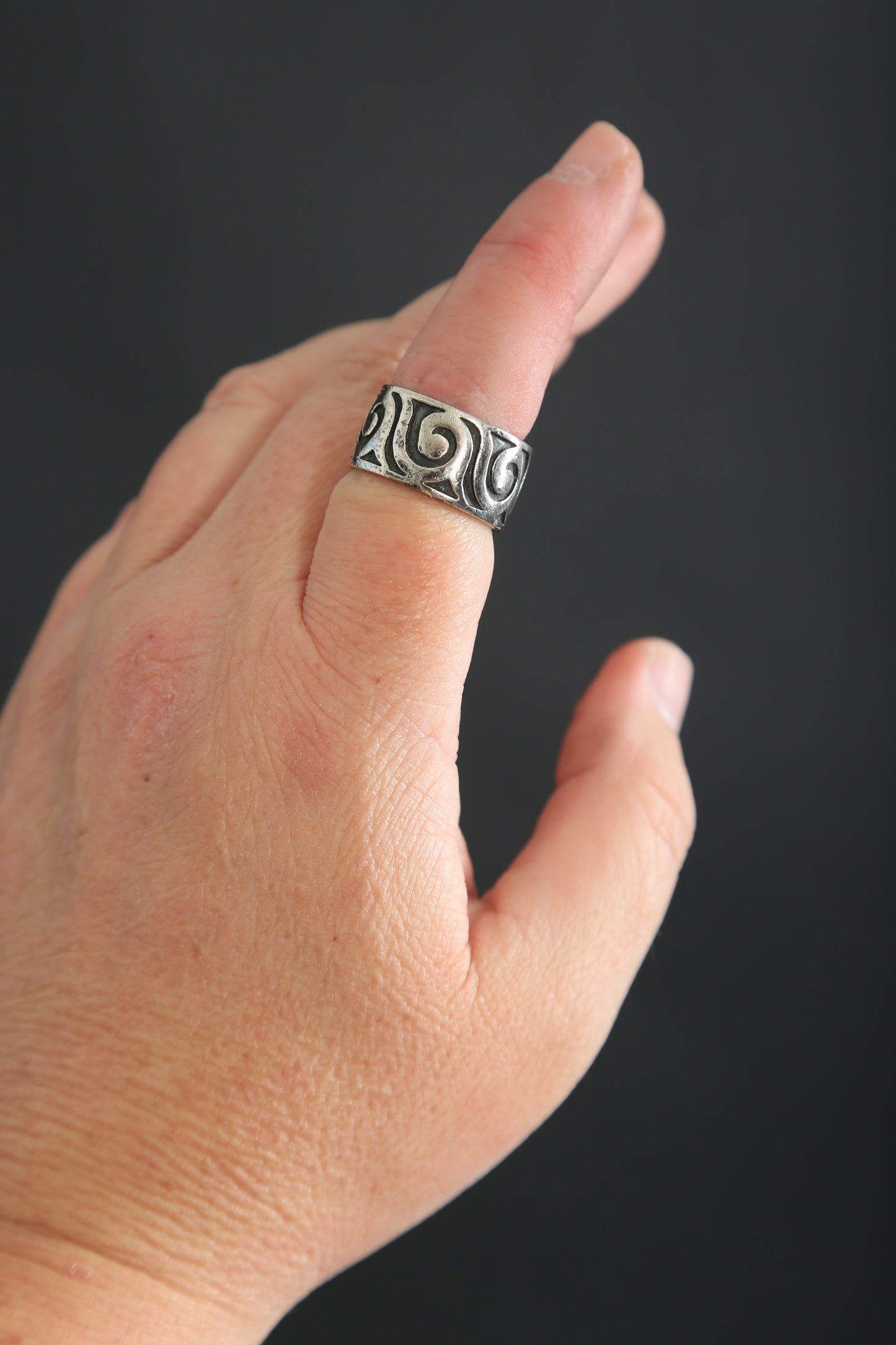 Sterling Silver Wave band Ring sz.7 | 8g