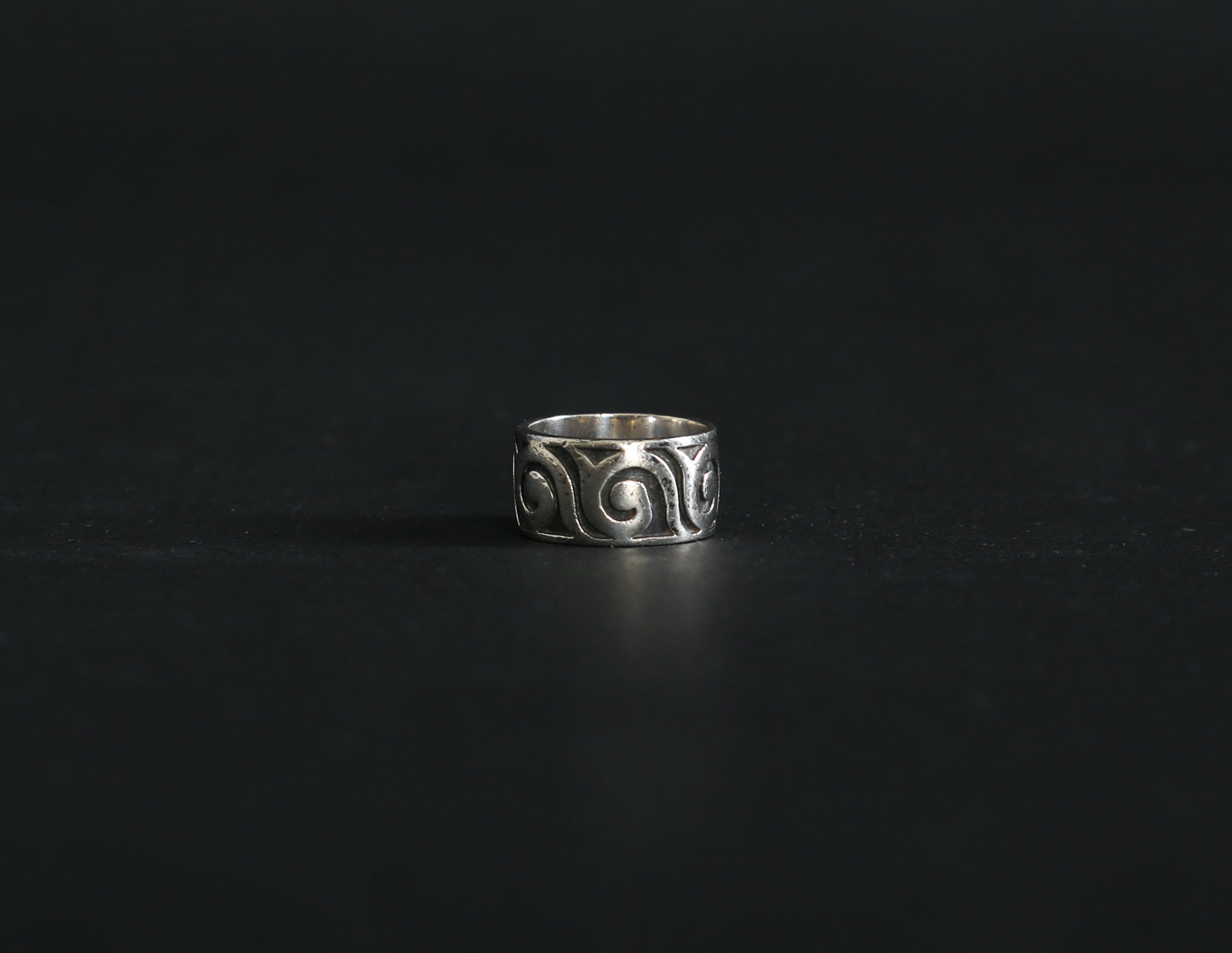 Sterling Silver Wave band Ring sz.7 | 8g