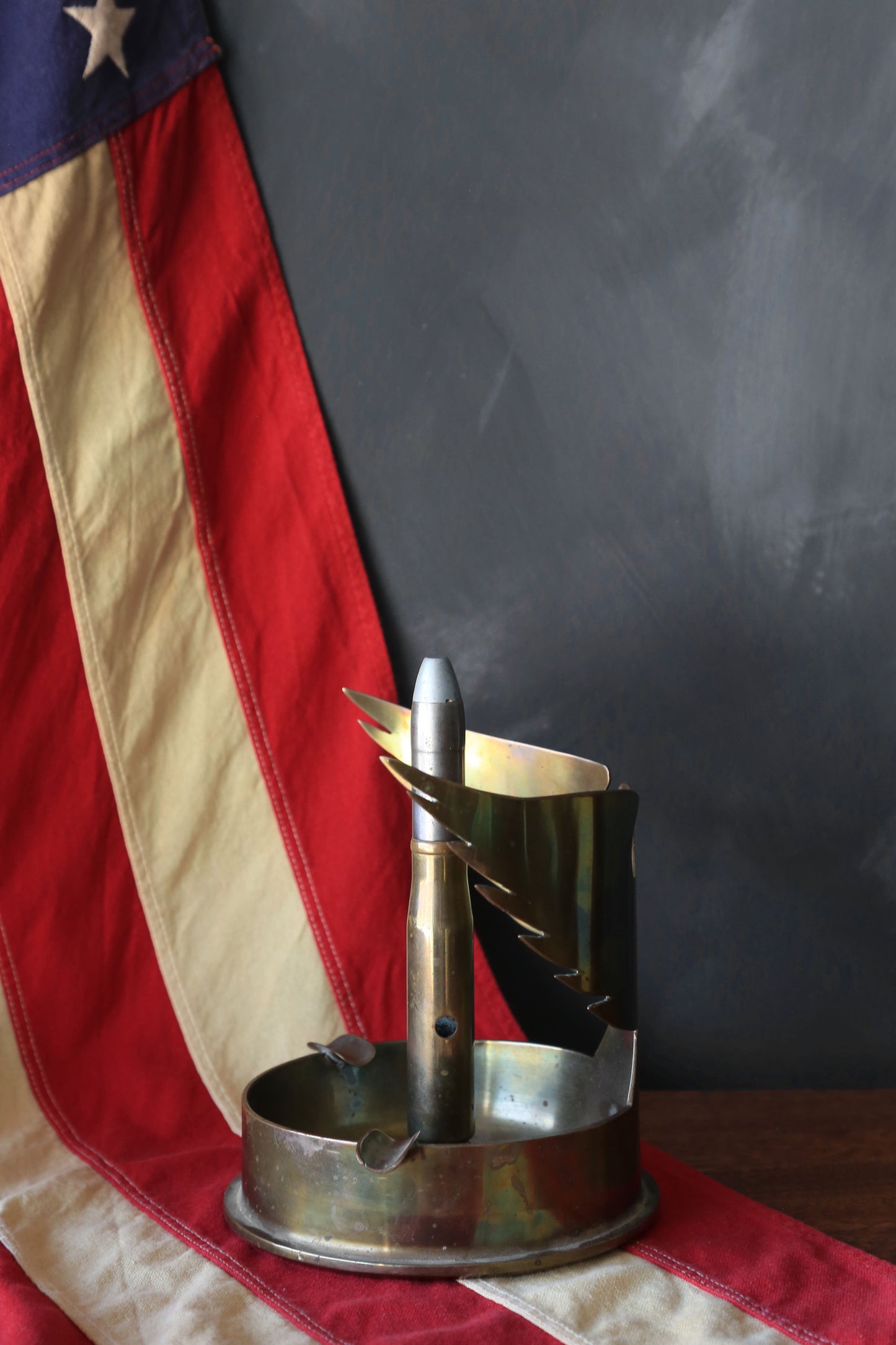 Antique vintage WWII 1940s Artillery shell Trench Art Eagle ashtray USN 38 CAL